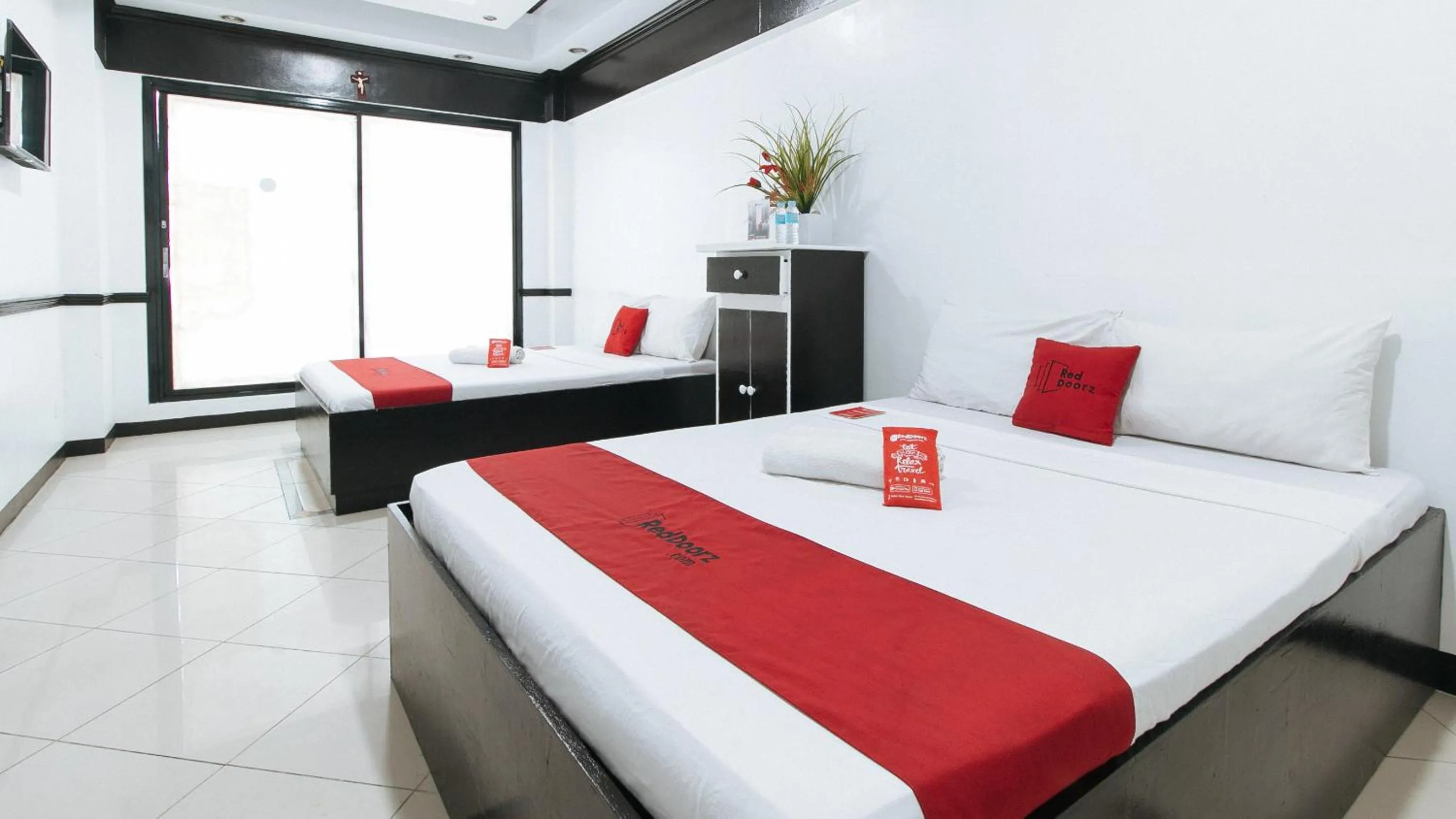 Quadruple Room in RedDoorz at Plus Villa Gloria Taguig