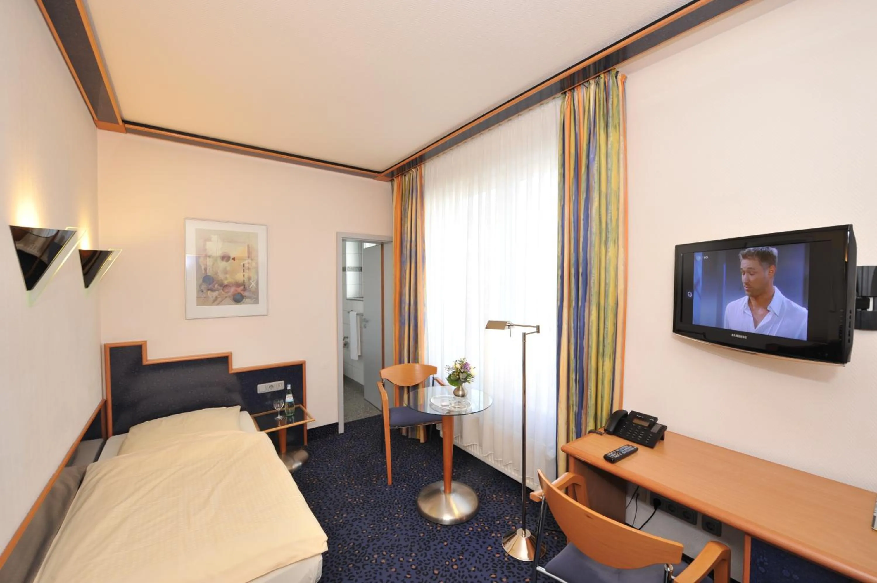 Single Room in Insel Hotel