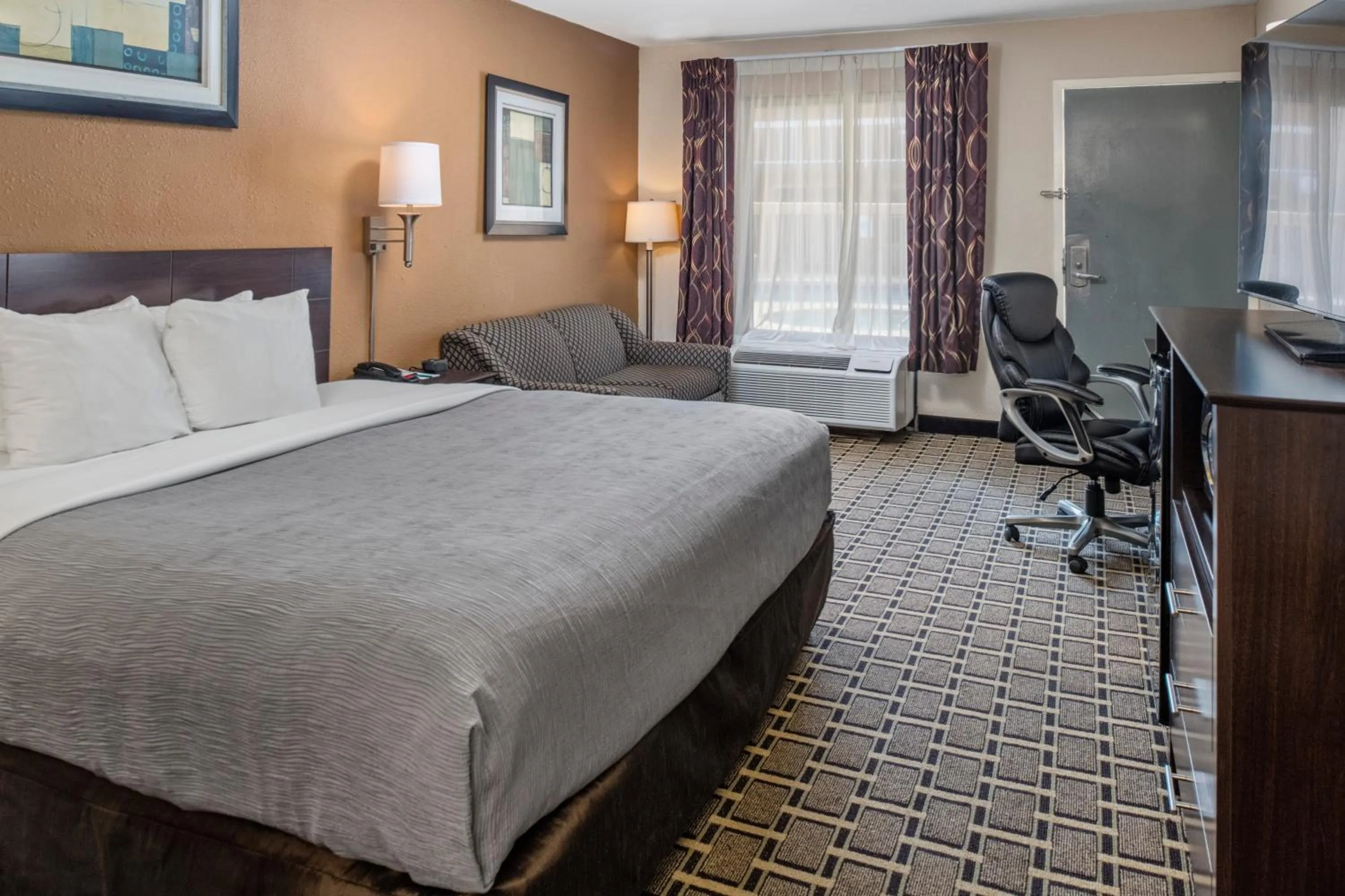 King Room - Smoking  in Quality Inn Kingsland