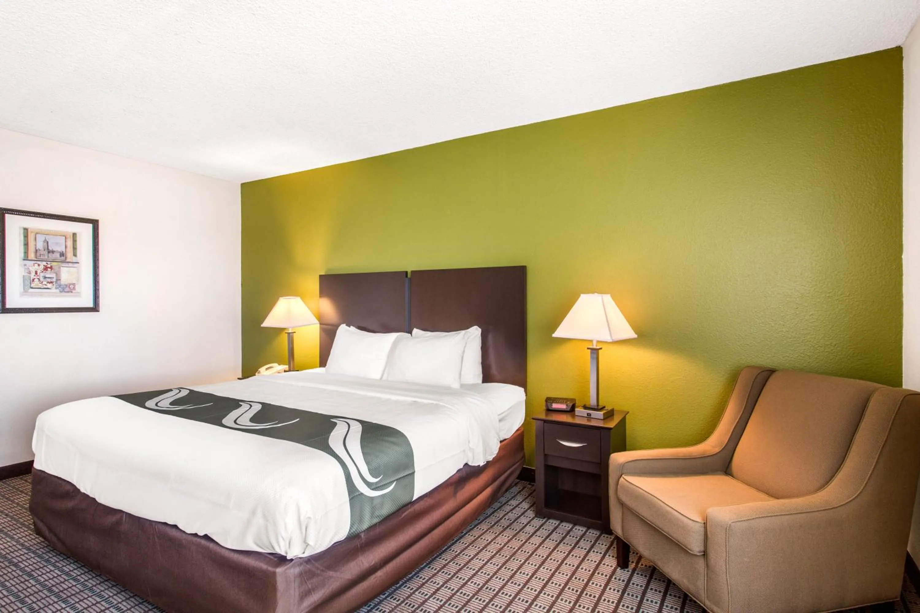 King Room - Accessible/Non-Smoking in Quality Inn Stateline