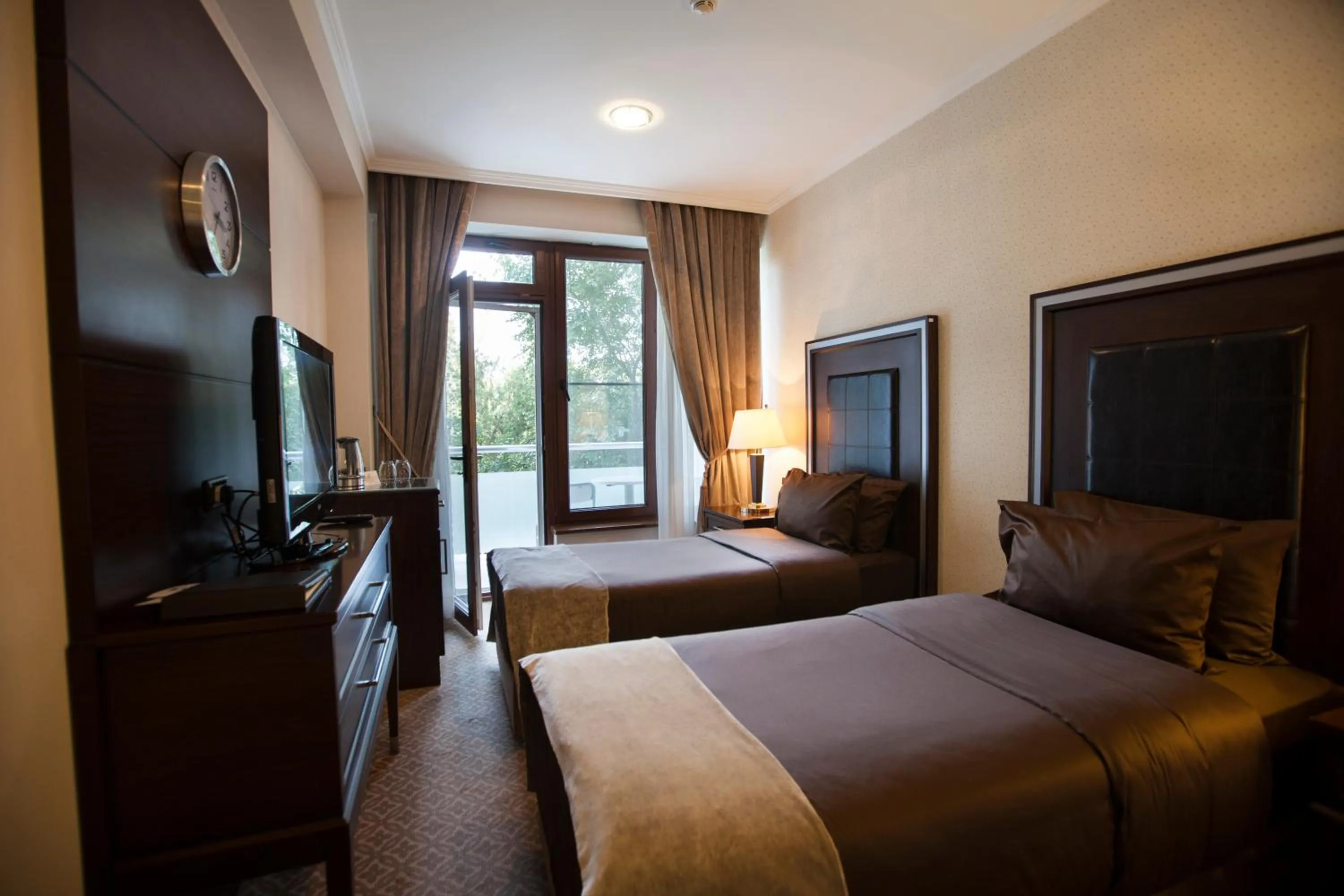 Standard Twin Room in Chinar Health Hotel Naftalan