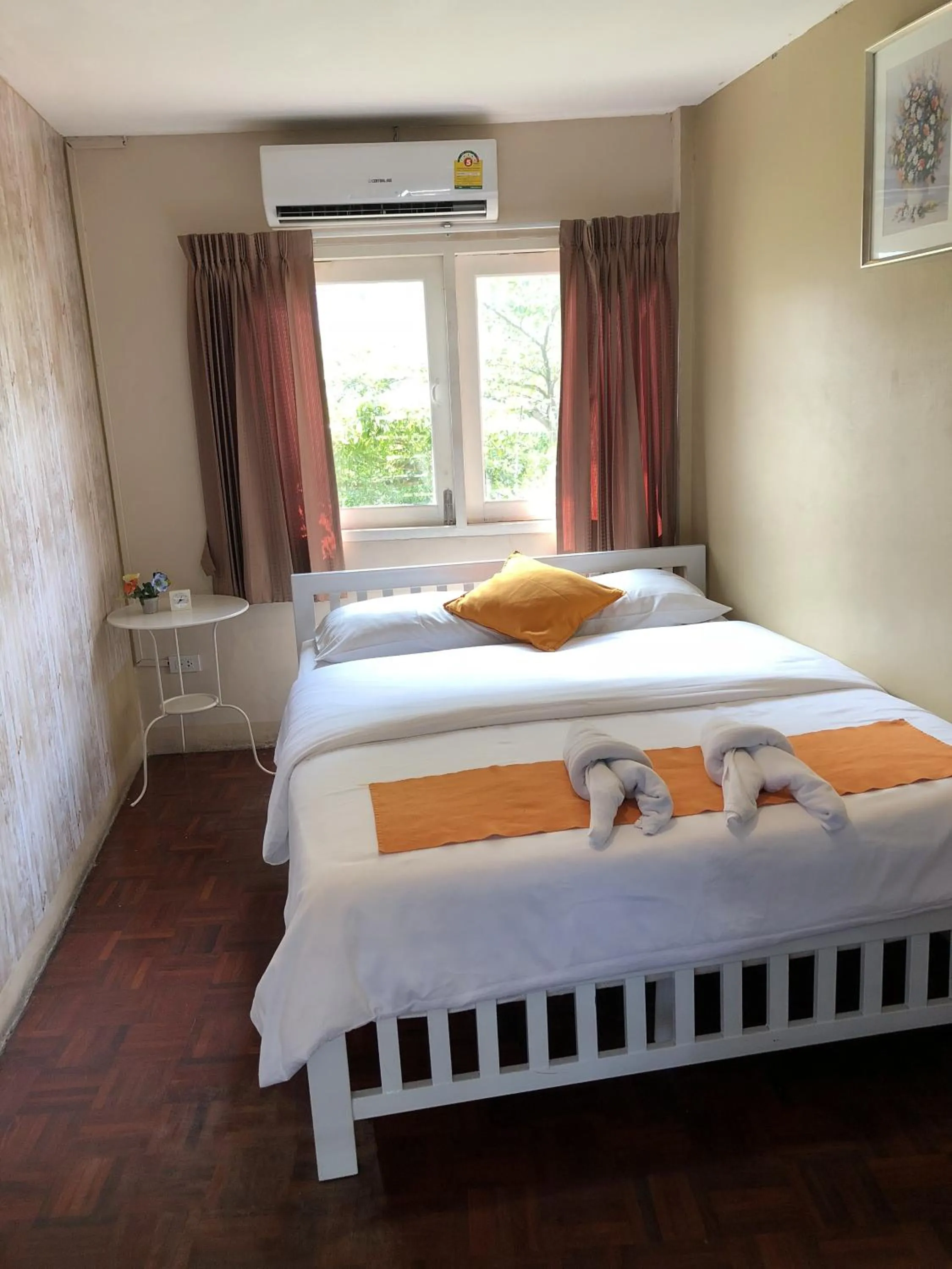 Standard Double Room with Shared Bathroom in VX The Fifty