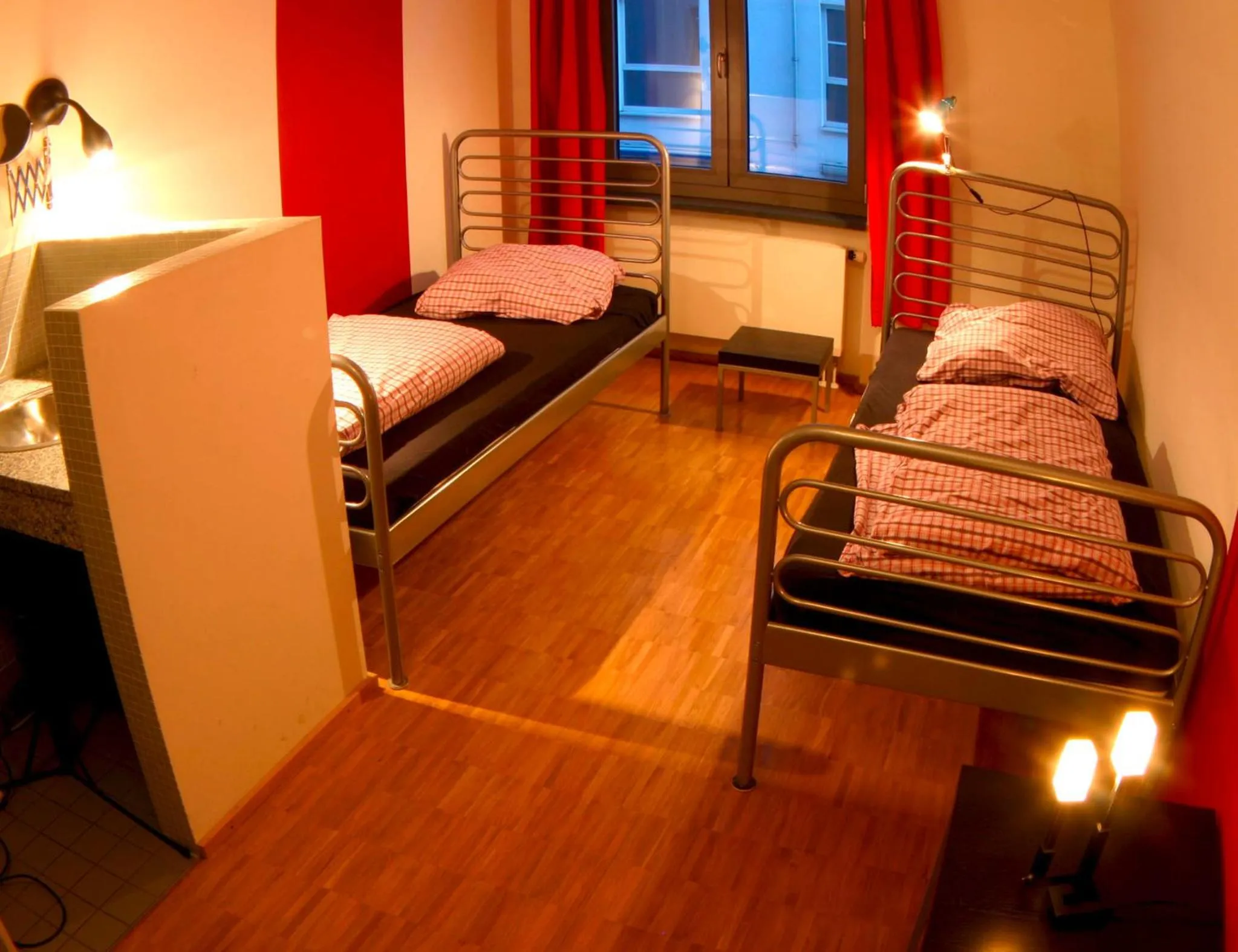 Single Room with Shower in Heart of Gold Hostel Berlin