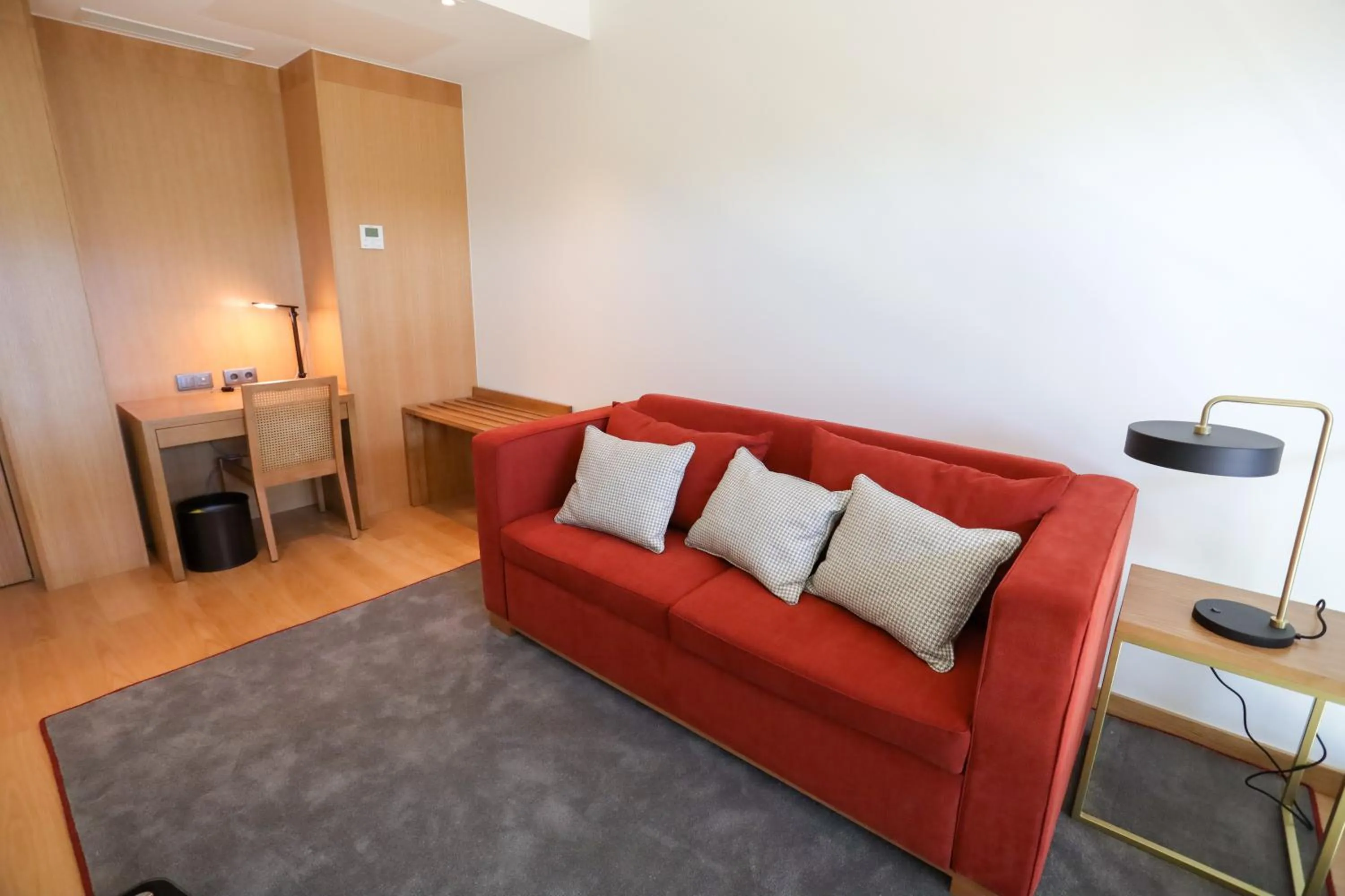 Standard Suite in NEYA Porto Hotel