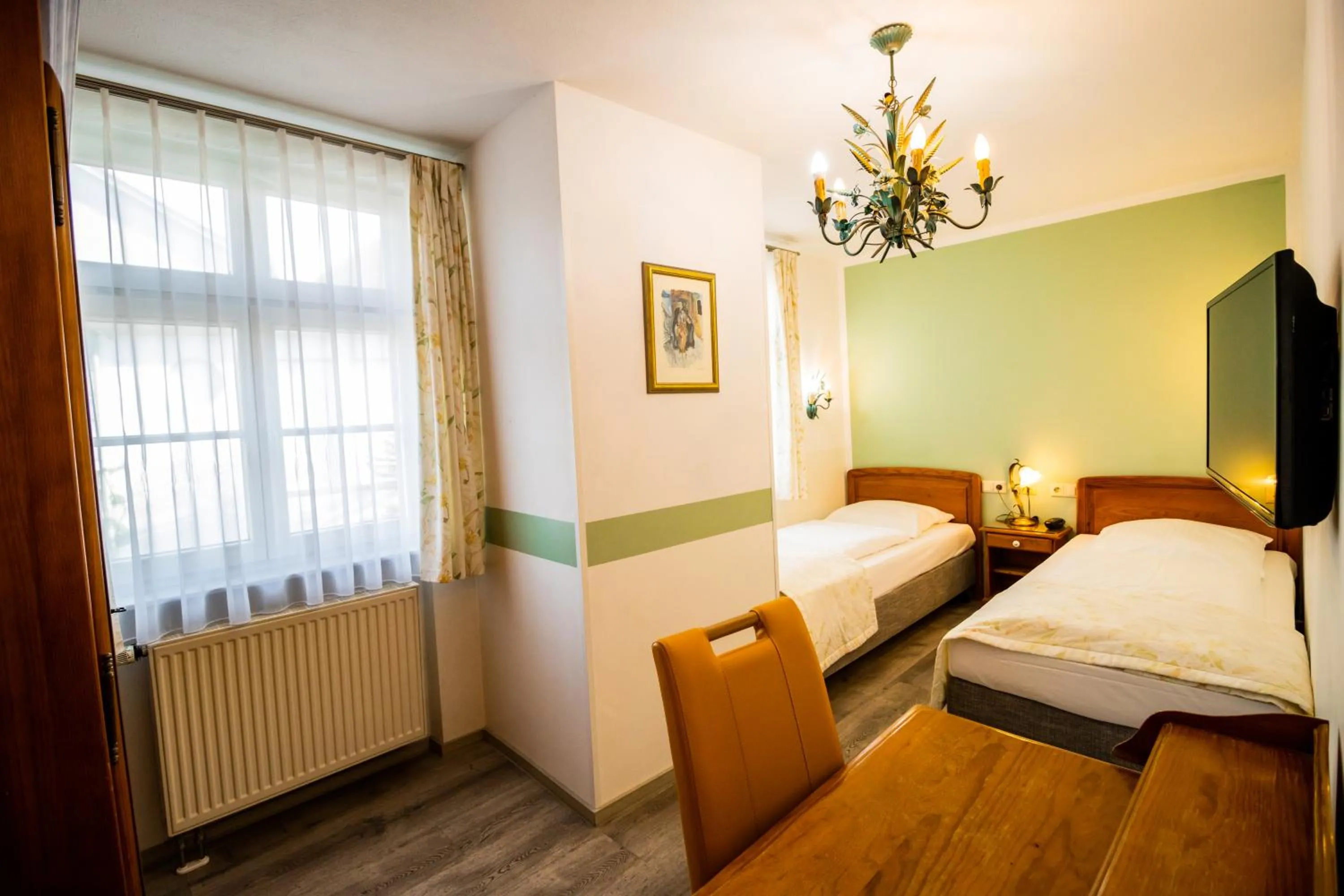 Twin Room with Bathroom - single occupancy in Hotel Gasthof Rössle