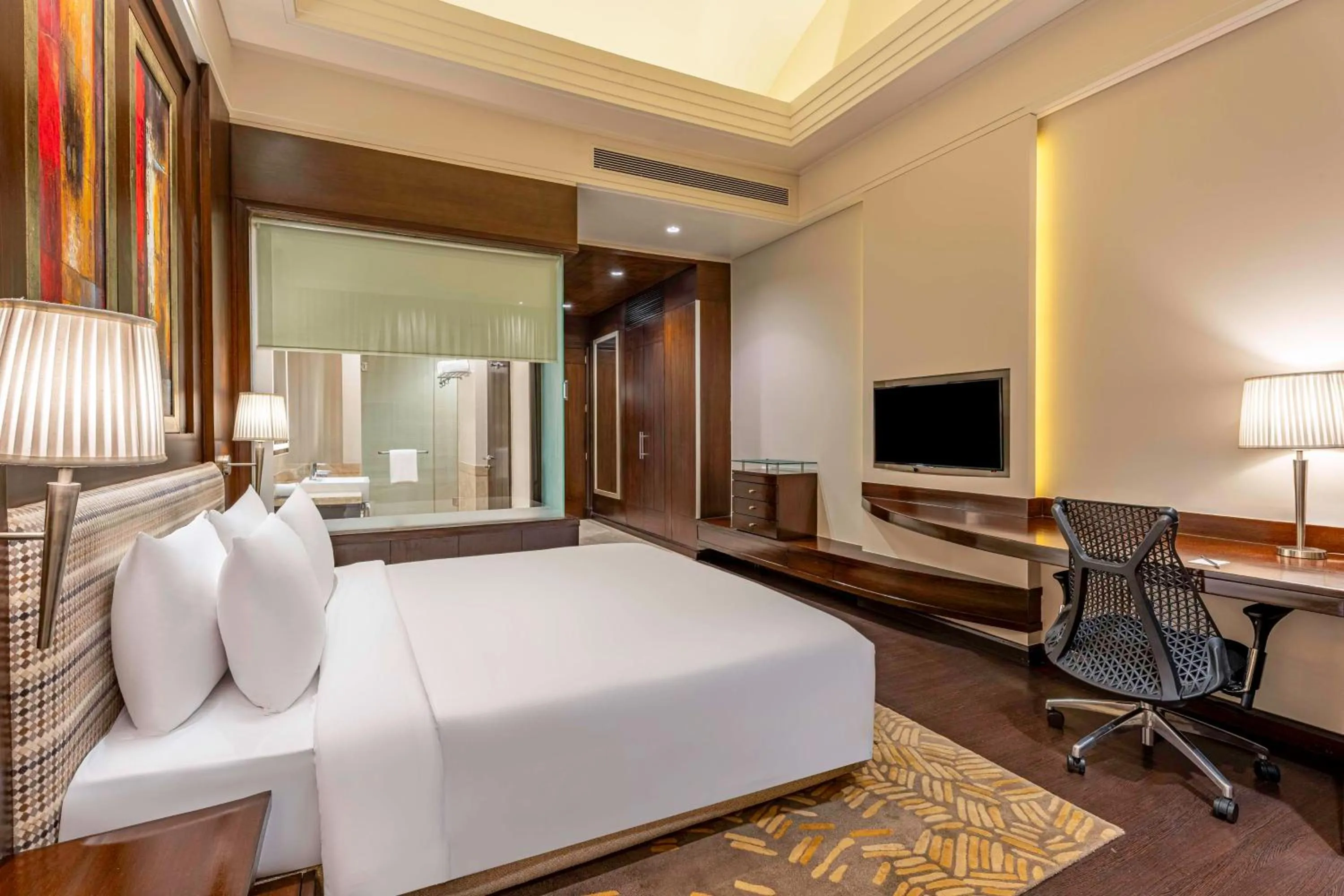 Business Room with Two Way Airport Transfers and 15% discount on Food and Soft beverage  in Radisson Noida