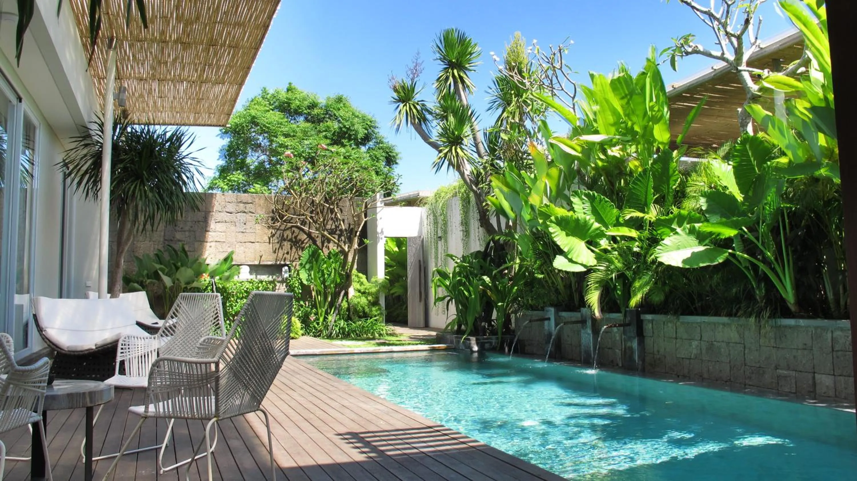 Three-Bedroom Villa with Private Pool in hu'u Villas