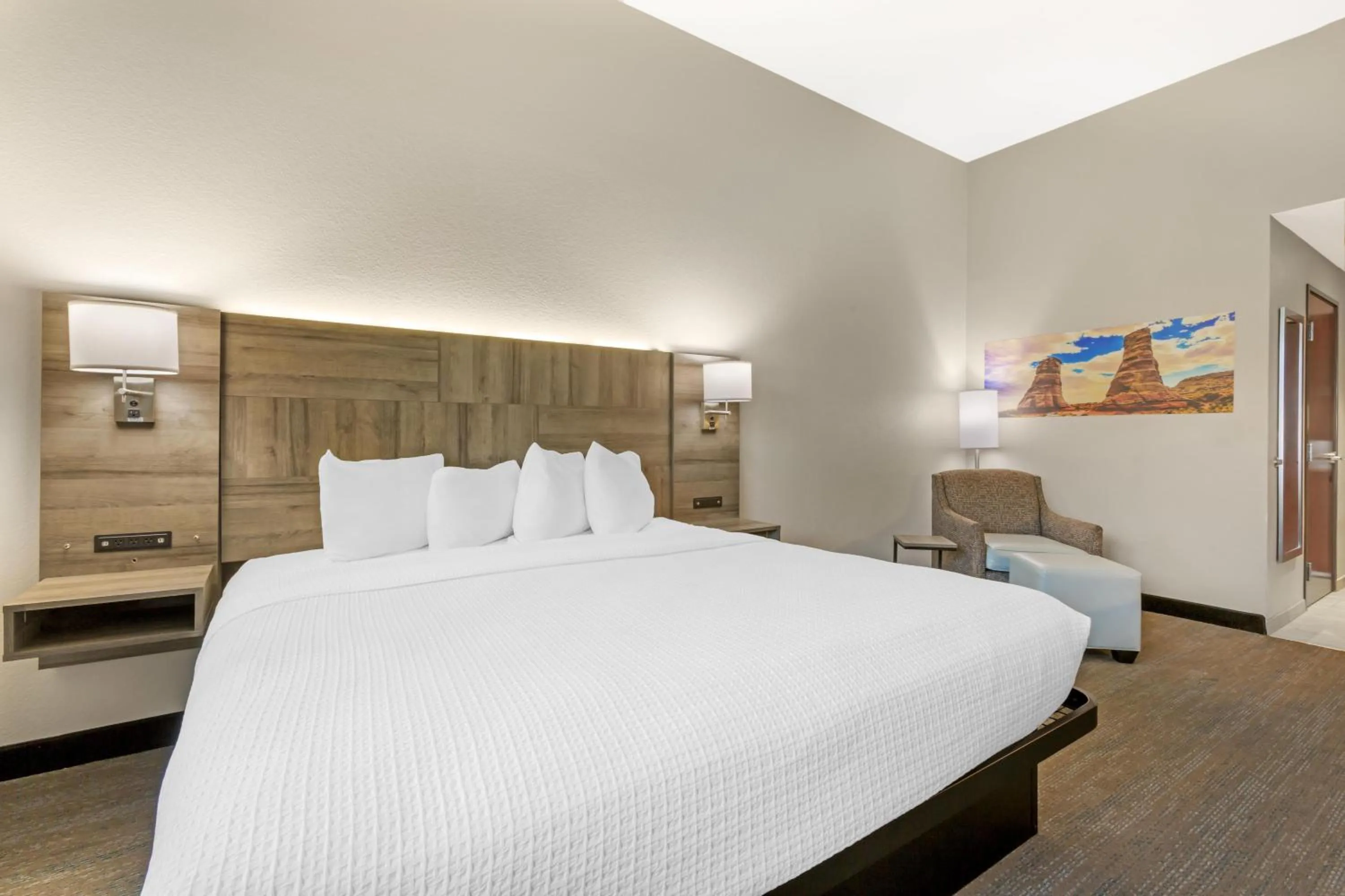 King Rom with Kitchenette in Best Western Plus Executive Residency Phoenix North Happy Valley