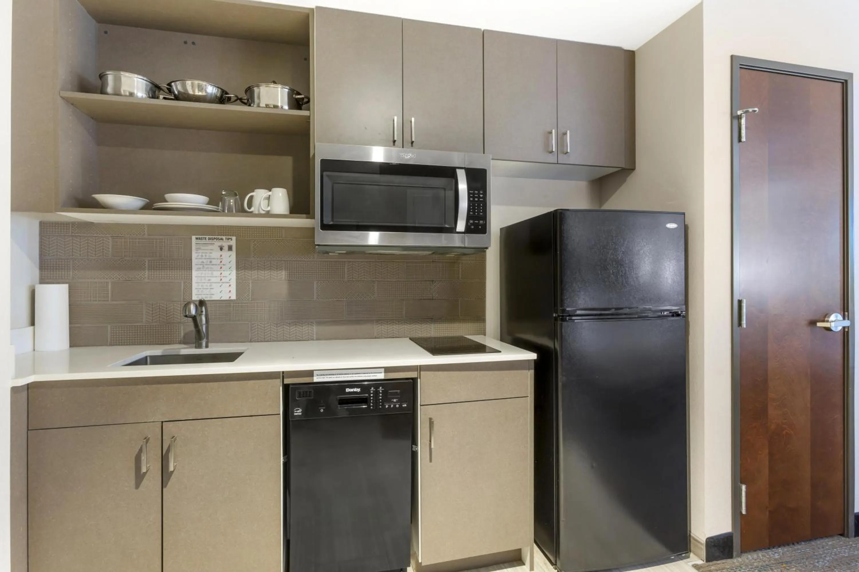 One-Bedrooms King Suite with Sofabed & Kitchenette in Best Western Plus Executive Residency Phoenix North Happy Valley