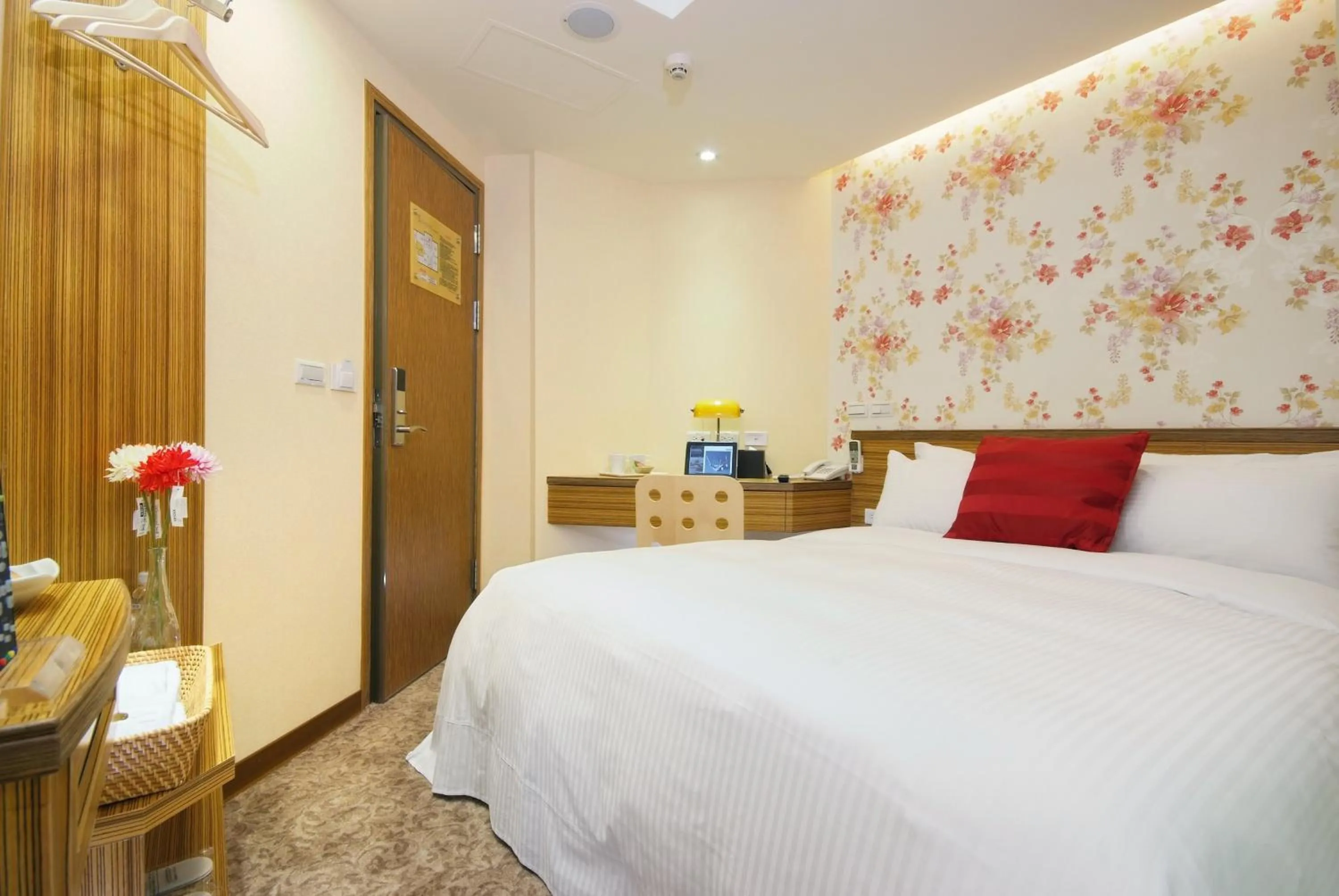 Eco Double Room in Golden Hotel