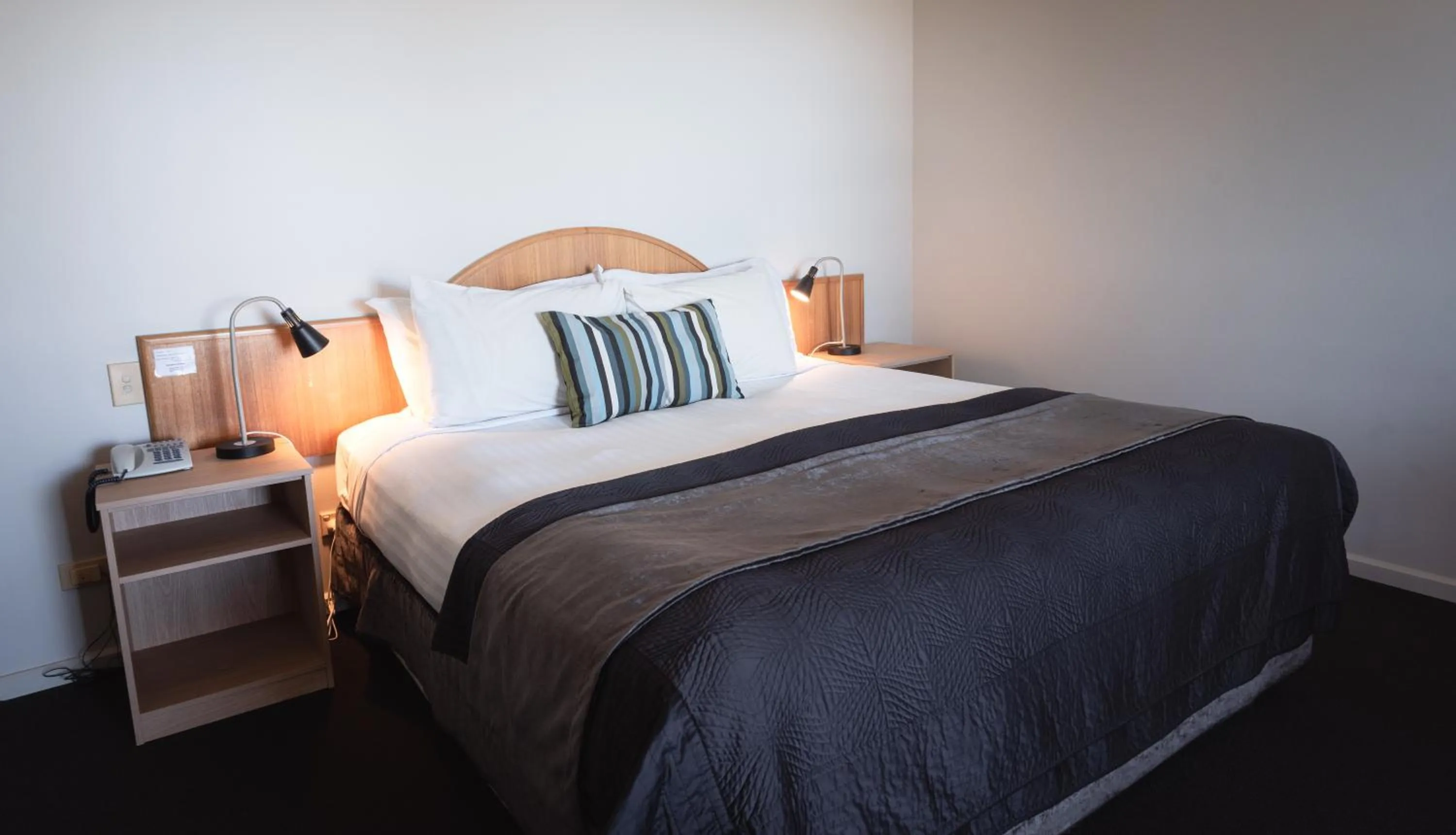 King Room with Ocean View in Heritage Resort Shark Bay