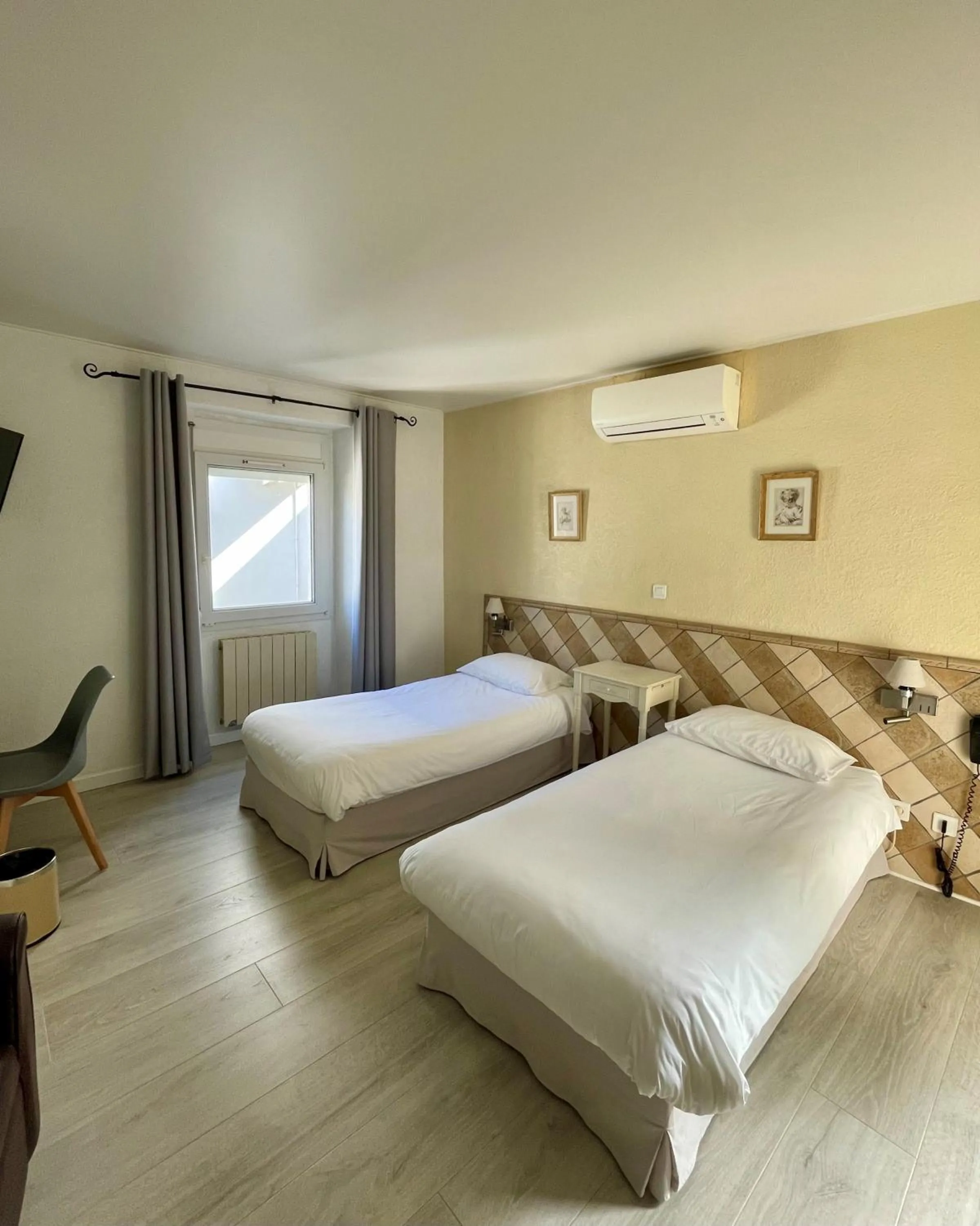 Twin Room in Franceschini