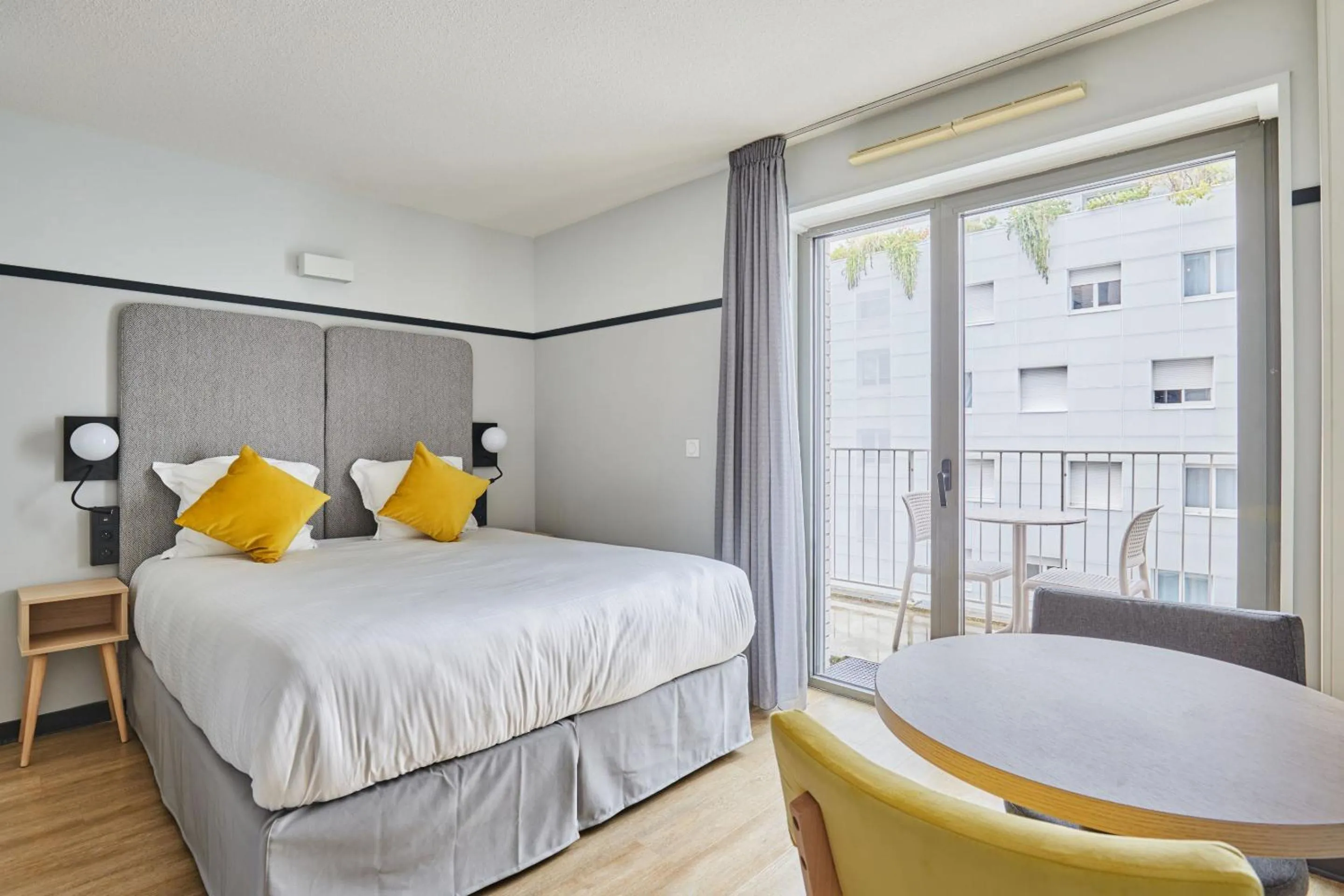 Standard Studio (2 Adults) in Appart'hôtel Odalys City - Lyon Centre Confluence