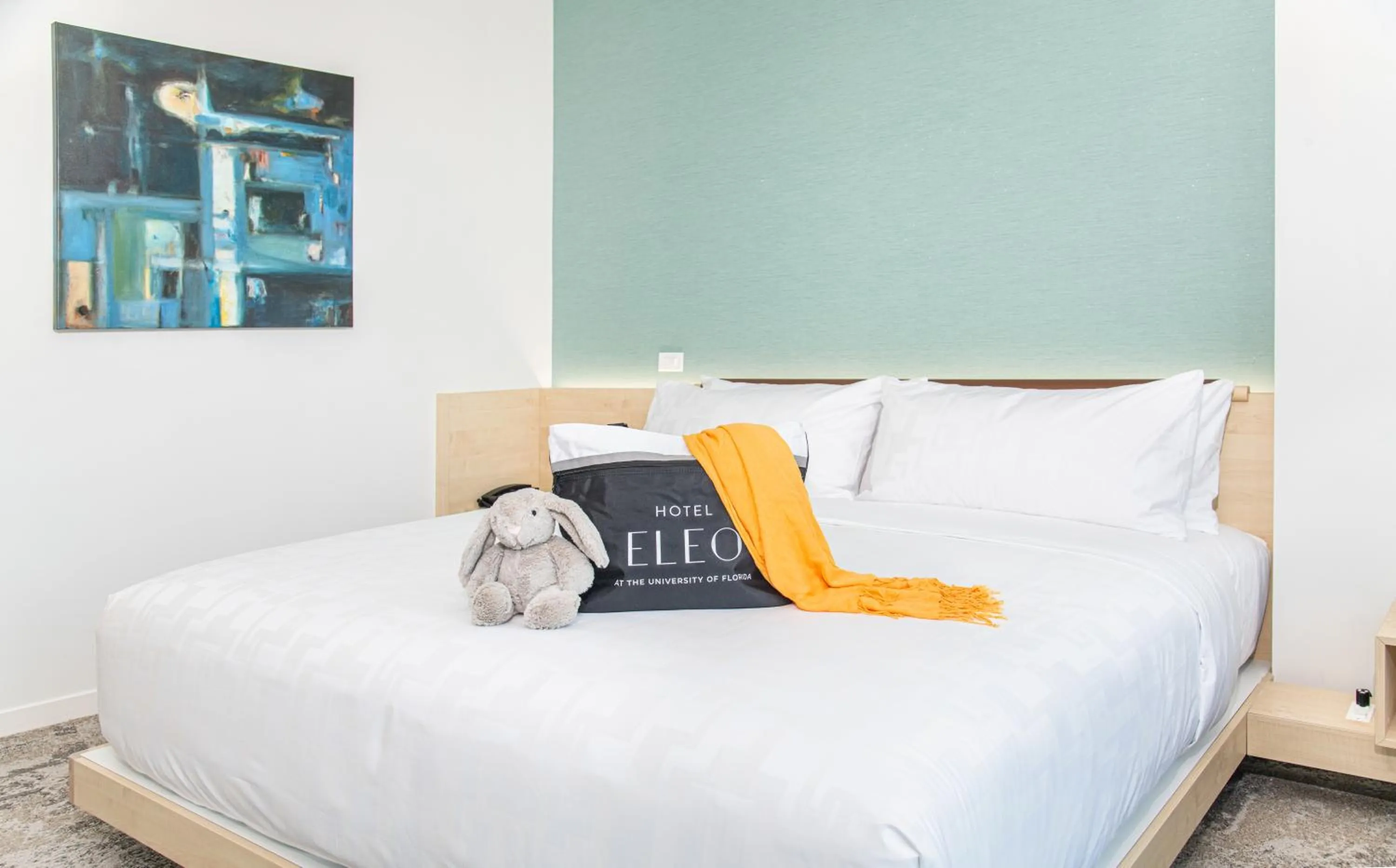 Deluxe King Room in Hotel Eleo at the University of Florida