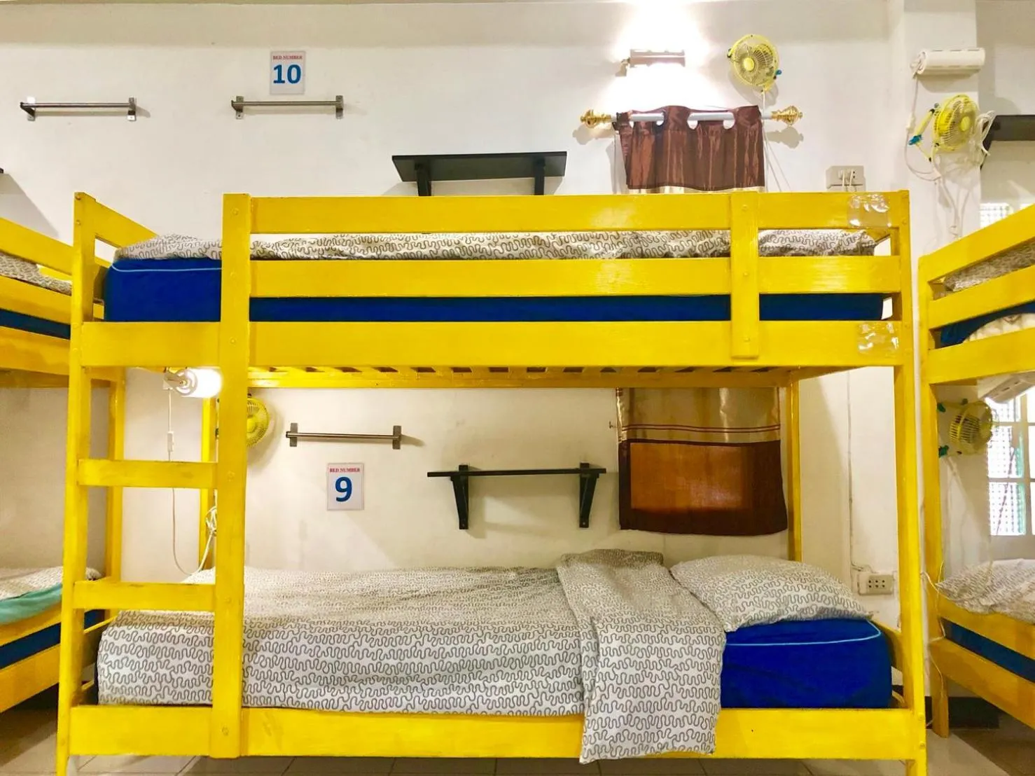 Bunk Bed in Mixed Dormitory Room in Pai circus hostel