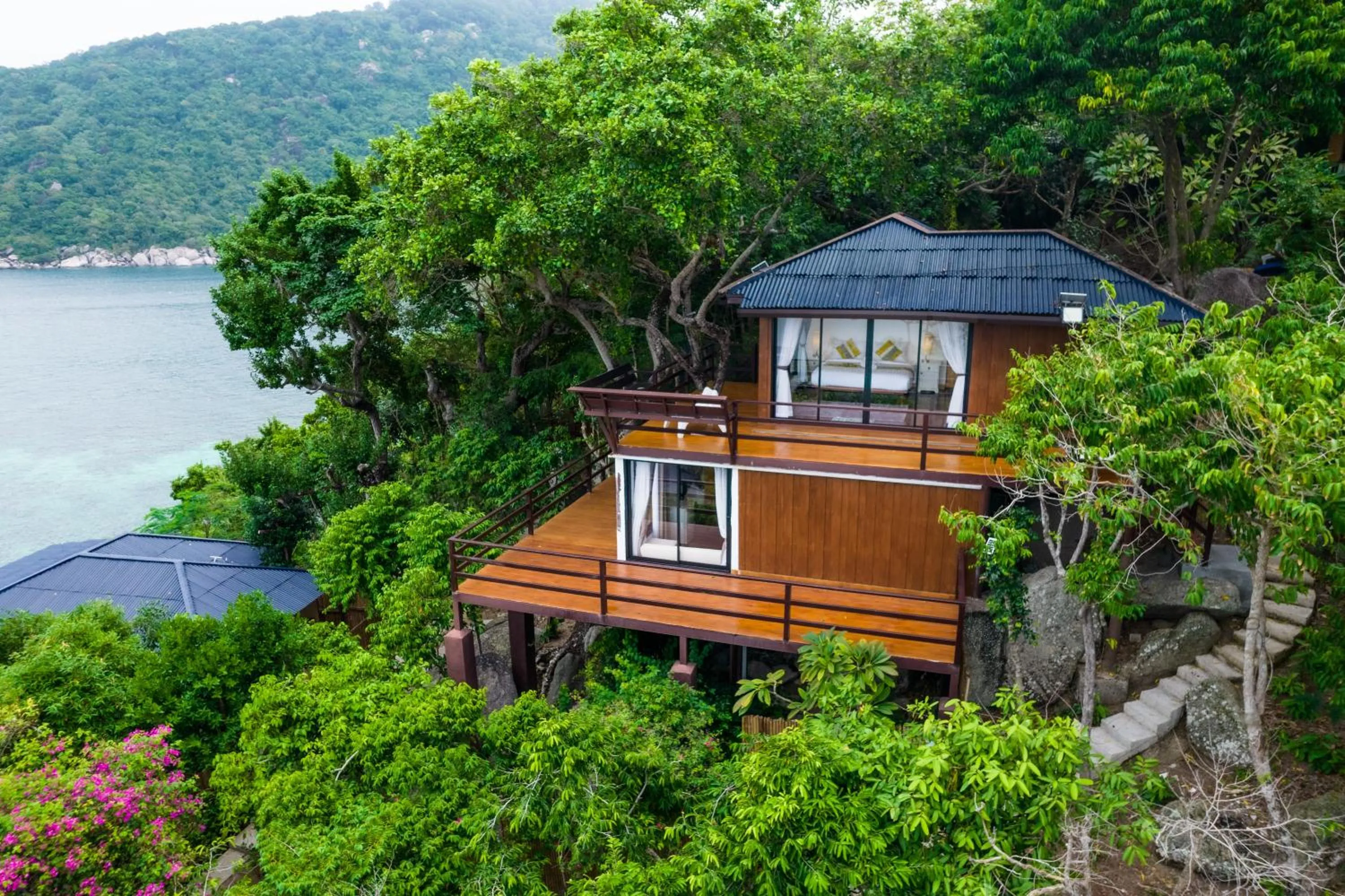 Two-Bedroom Suite with Sea View in Nangyuan Island Dive Resort