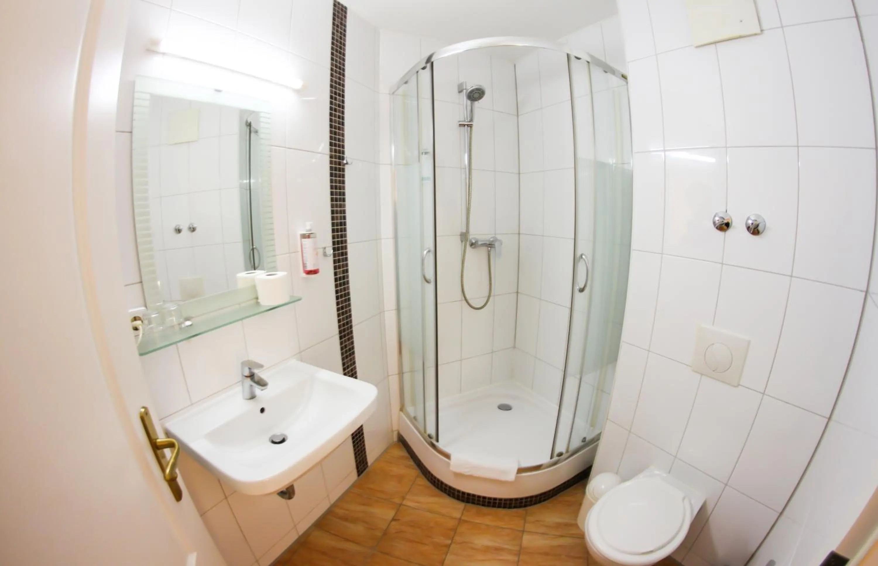 Small Double Room in Hotel Karlshorst