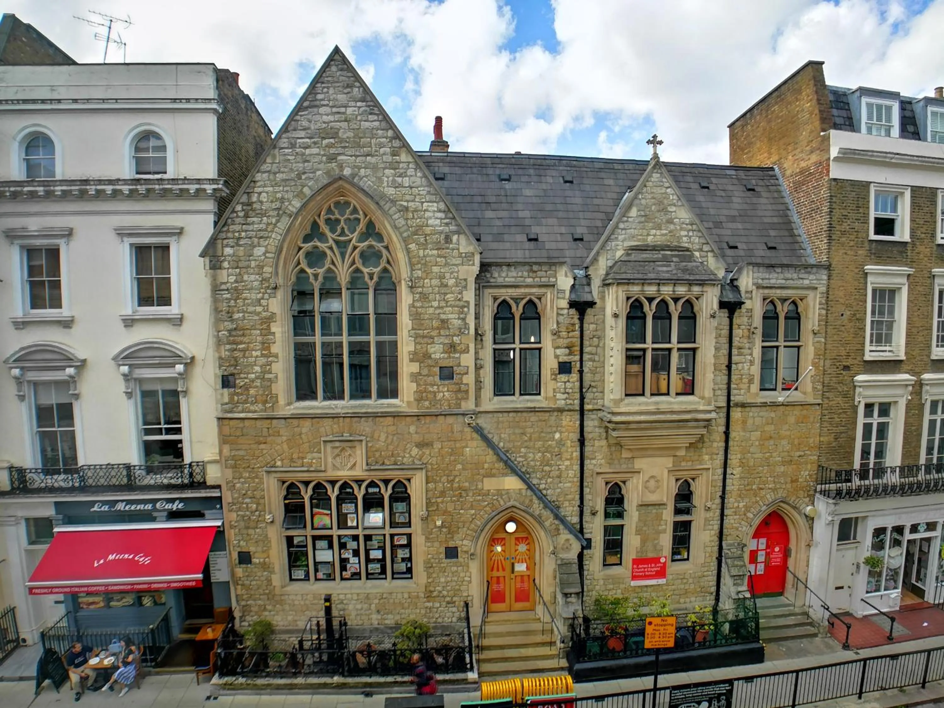Standard Twin Room in Lancaster Hall Hotel