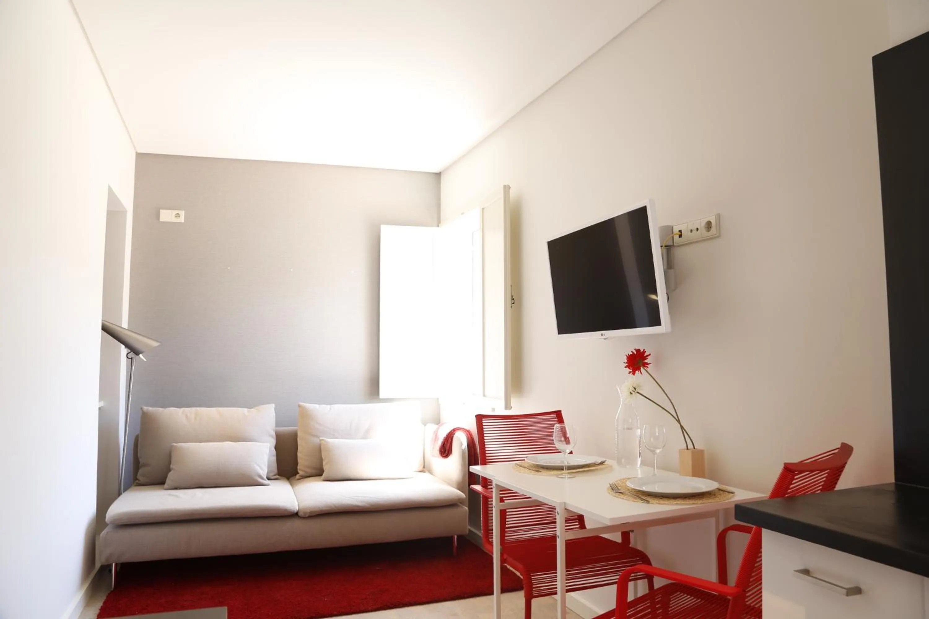 Two-Bedroom Apartment in Ribeira Cinema Apartments