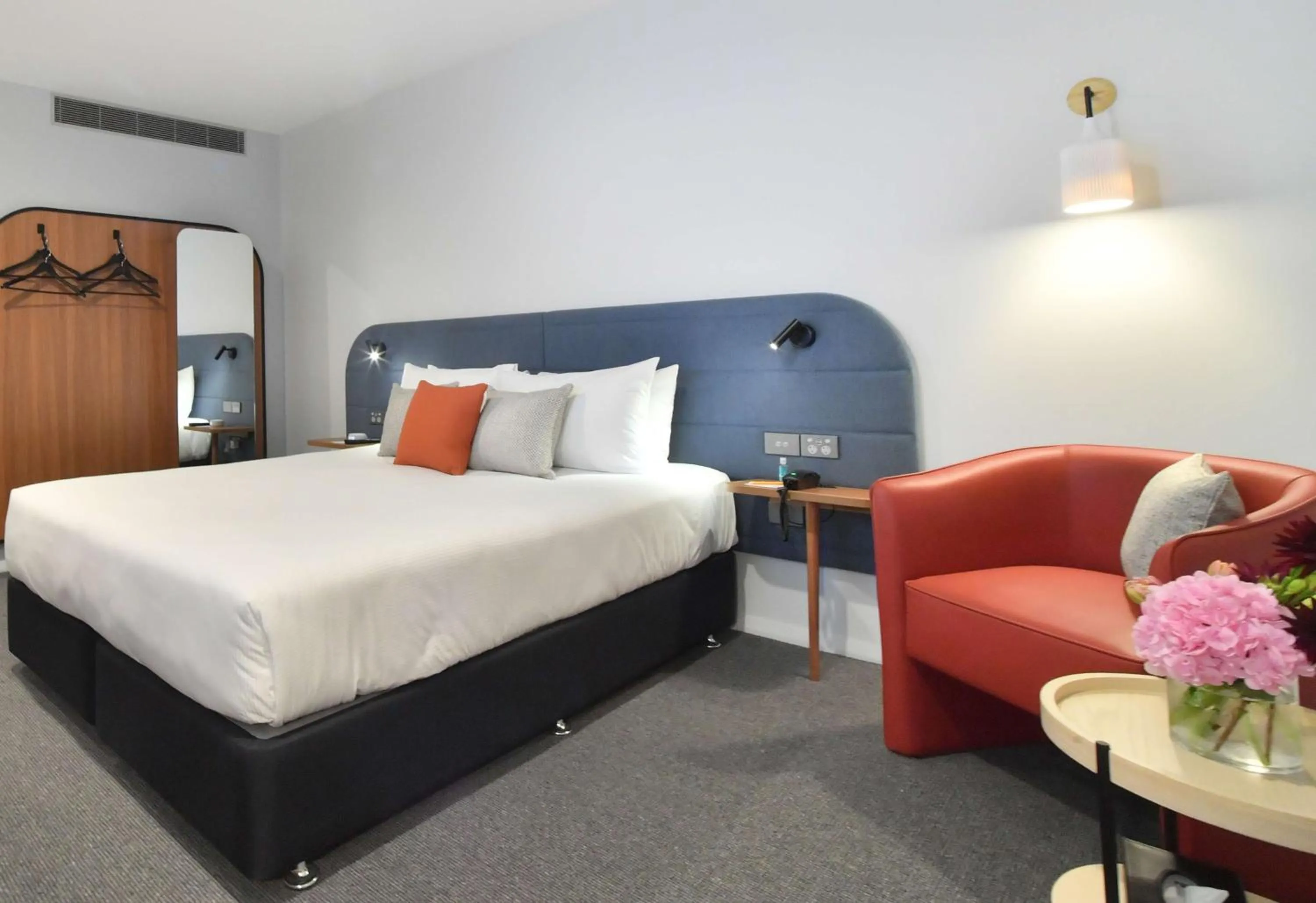 Deluxe King in Sudima Auckland City