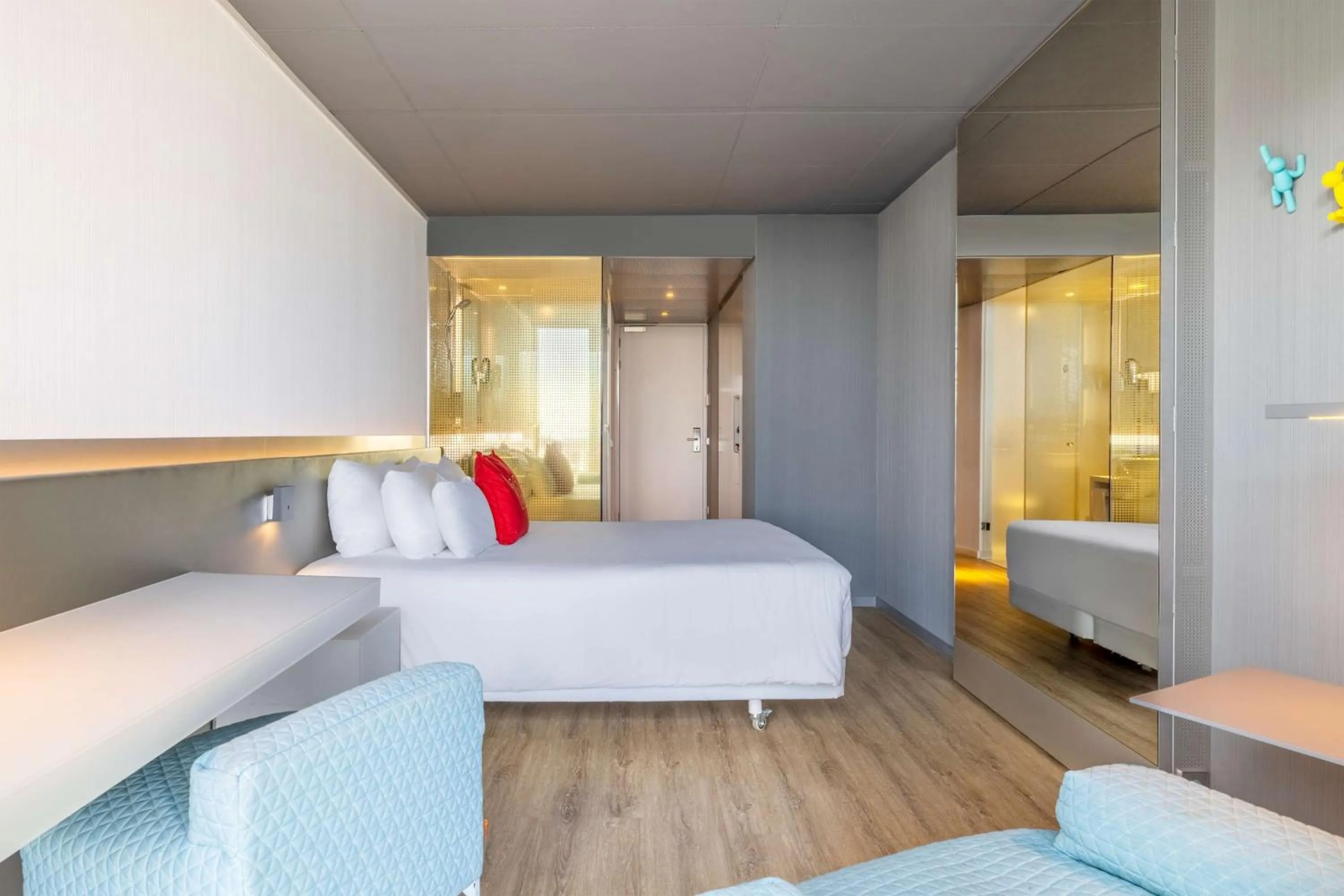 Nhow Premium Room with Sunrise View in nhow Rotterdam