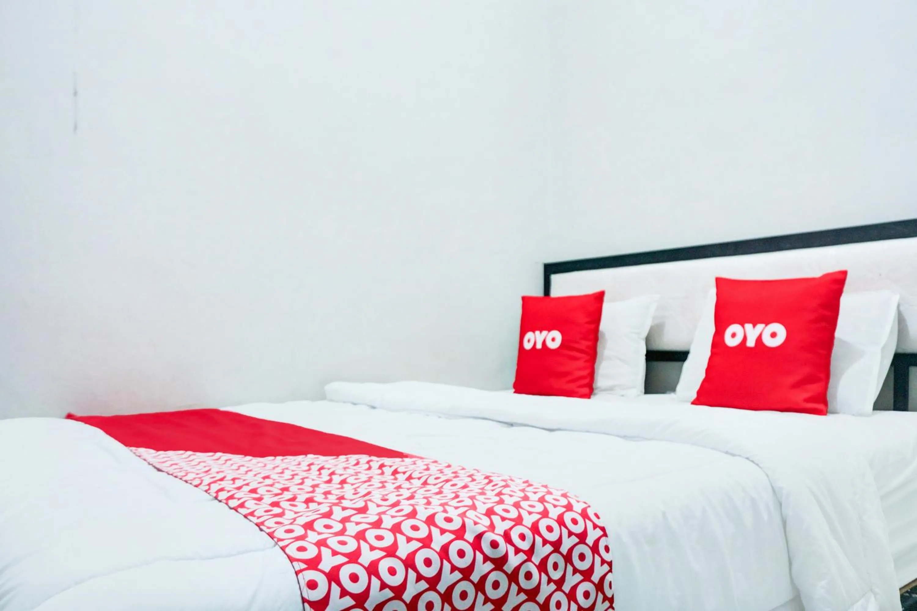 Deluxe Double Room in Hotel O Sukarame Near Universitas Islam Negeri Raden Intan Lampun Formerly Hotel Wisma Tri Handayani