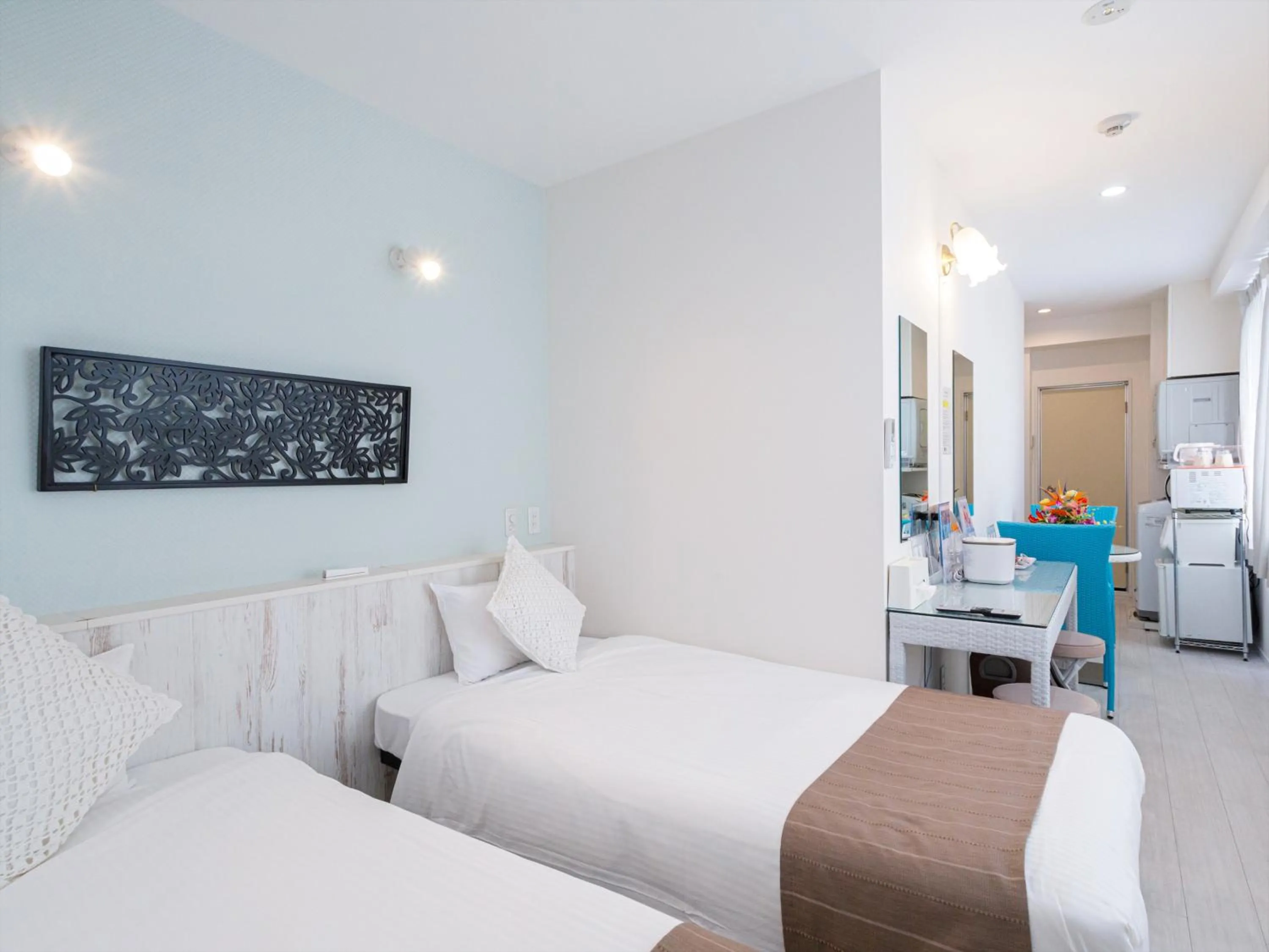 Twin Room - single occupancy in かりゆしコンドミニアムリゾート那覇スカイリビングホテル旭橋駅前