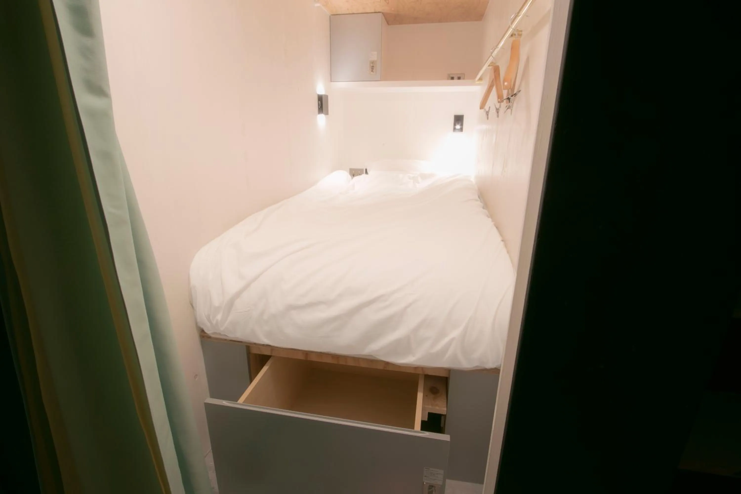 Smart Capsule - Male/Female Mixed in Theatel Sapporo