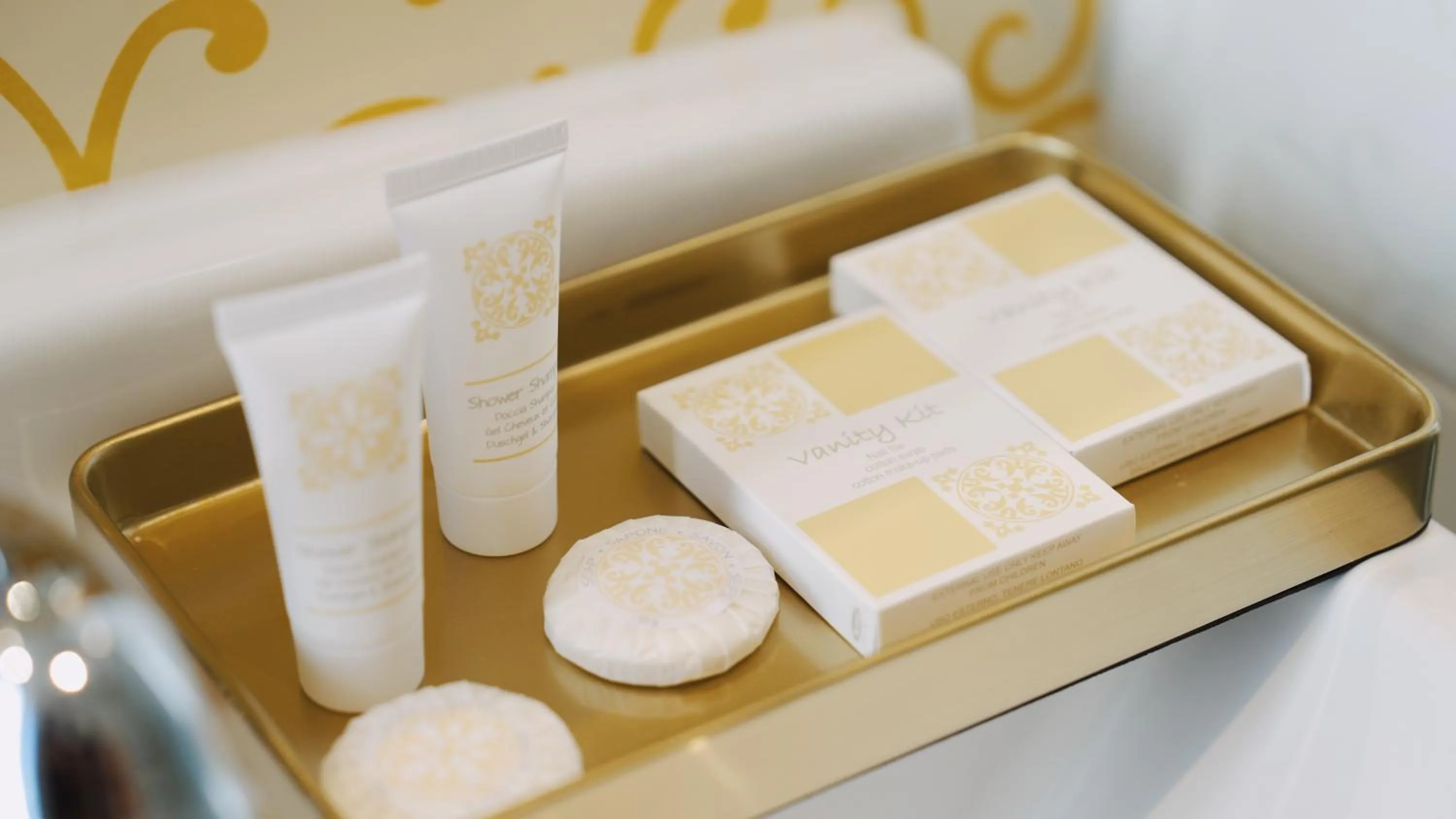 Deluxe King Suite - single occupancy in Hotel Monet - Das Kunsthotel an der Lahn