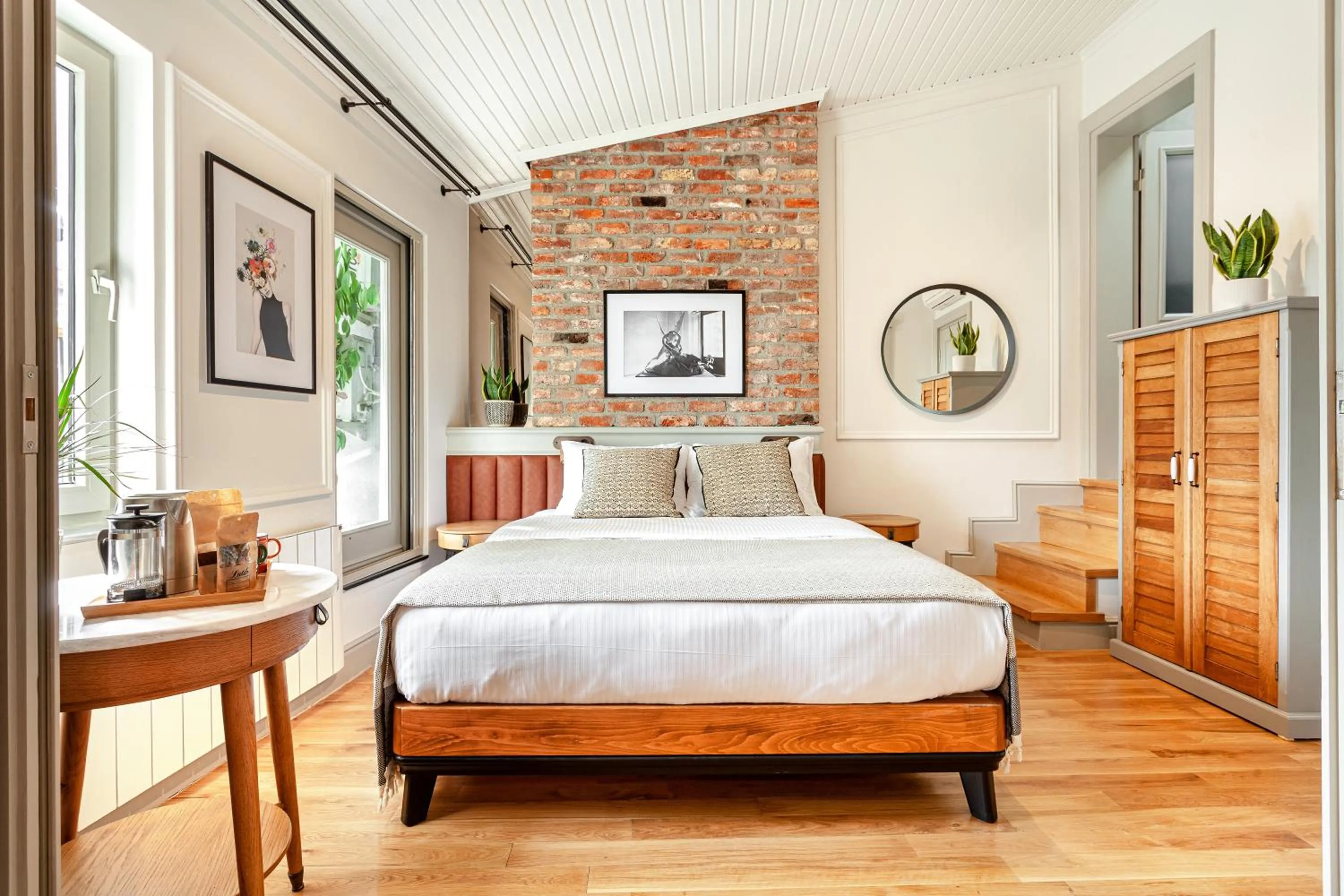 King Suite with Balcony in World House Boutique Hotel Galata