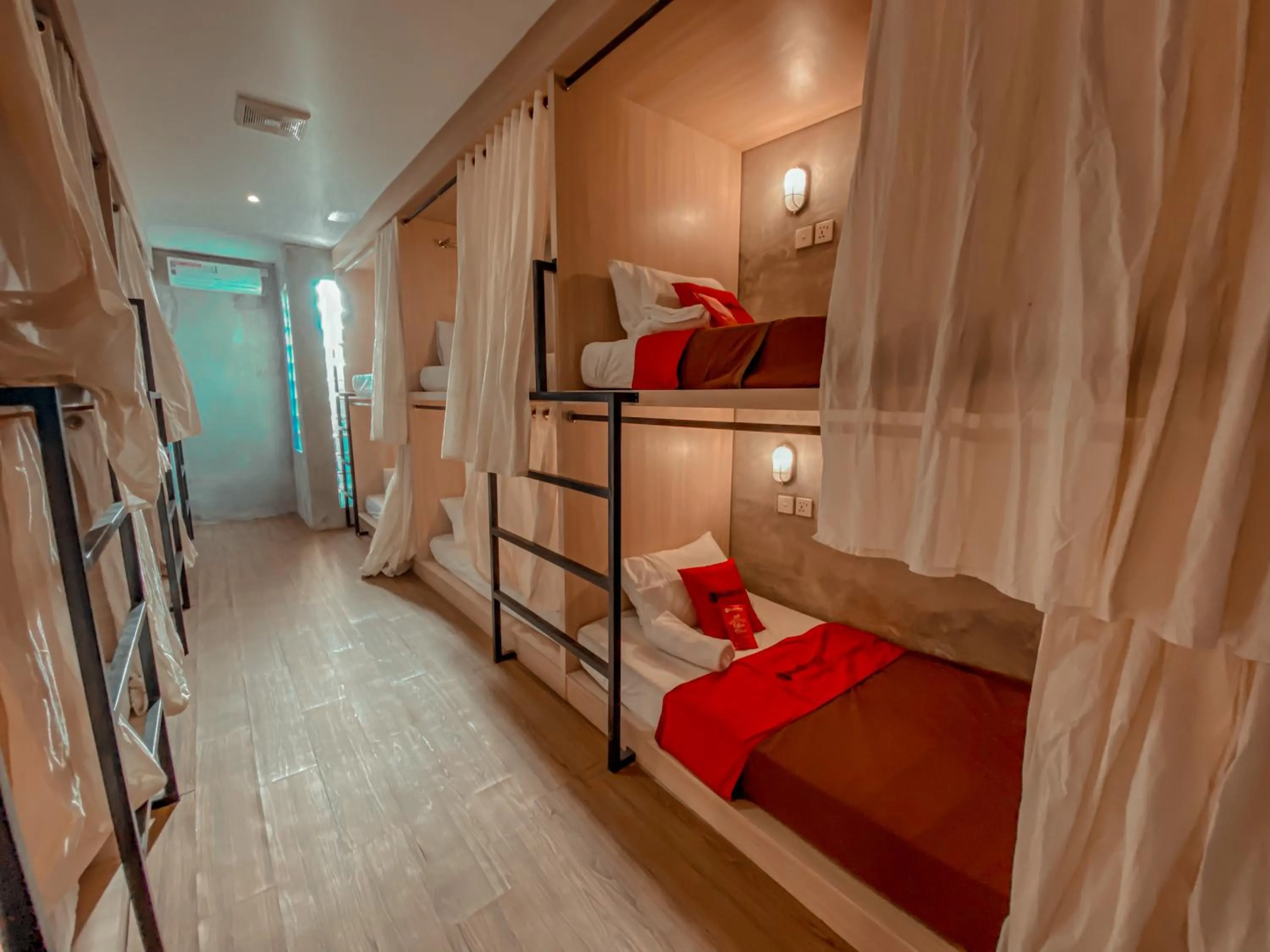 Single Bed in Mixed Dormitory Room in RedDoorz Hostel Near Ngurah Rai Airport Kuta