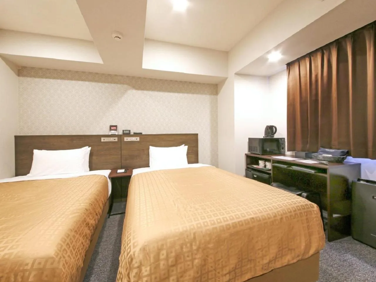 Twin Room - single occupancy - Smoking in HOTEL LiVEMAX Chiba Chuo-Ekimae