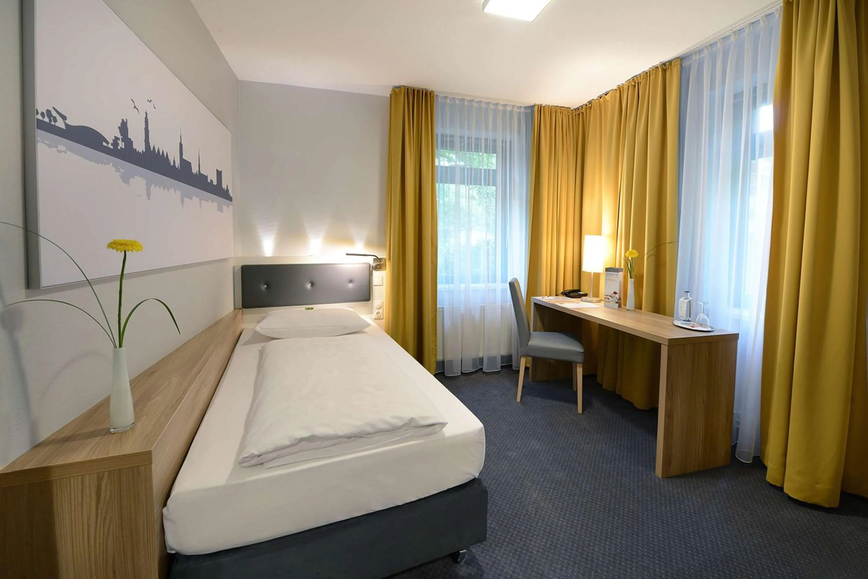 Business Single Room in GHOTEL hotel & living Hannover