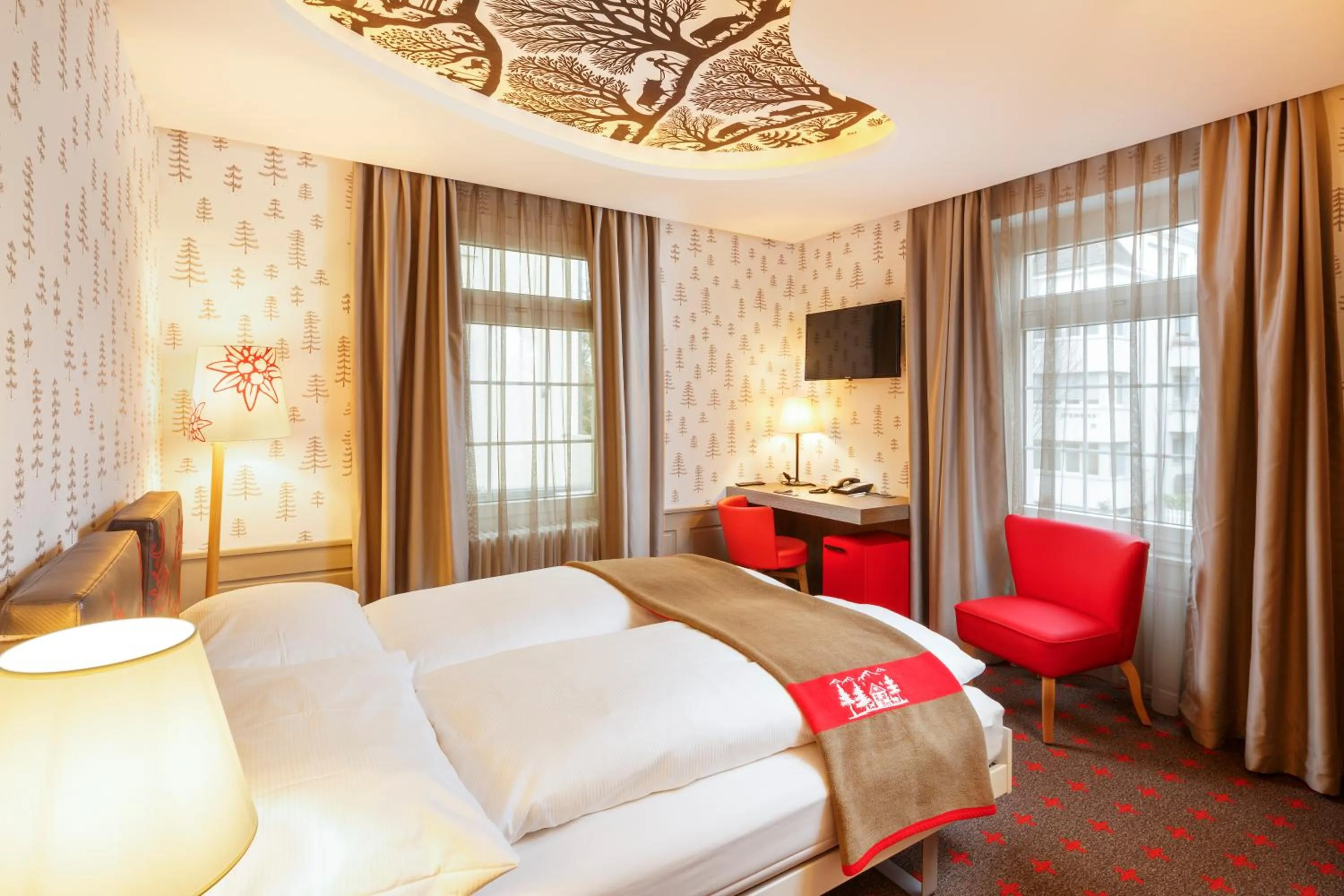 Business Double Room in Swiss Night by Fassbind