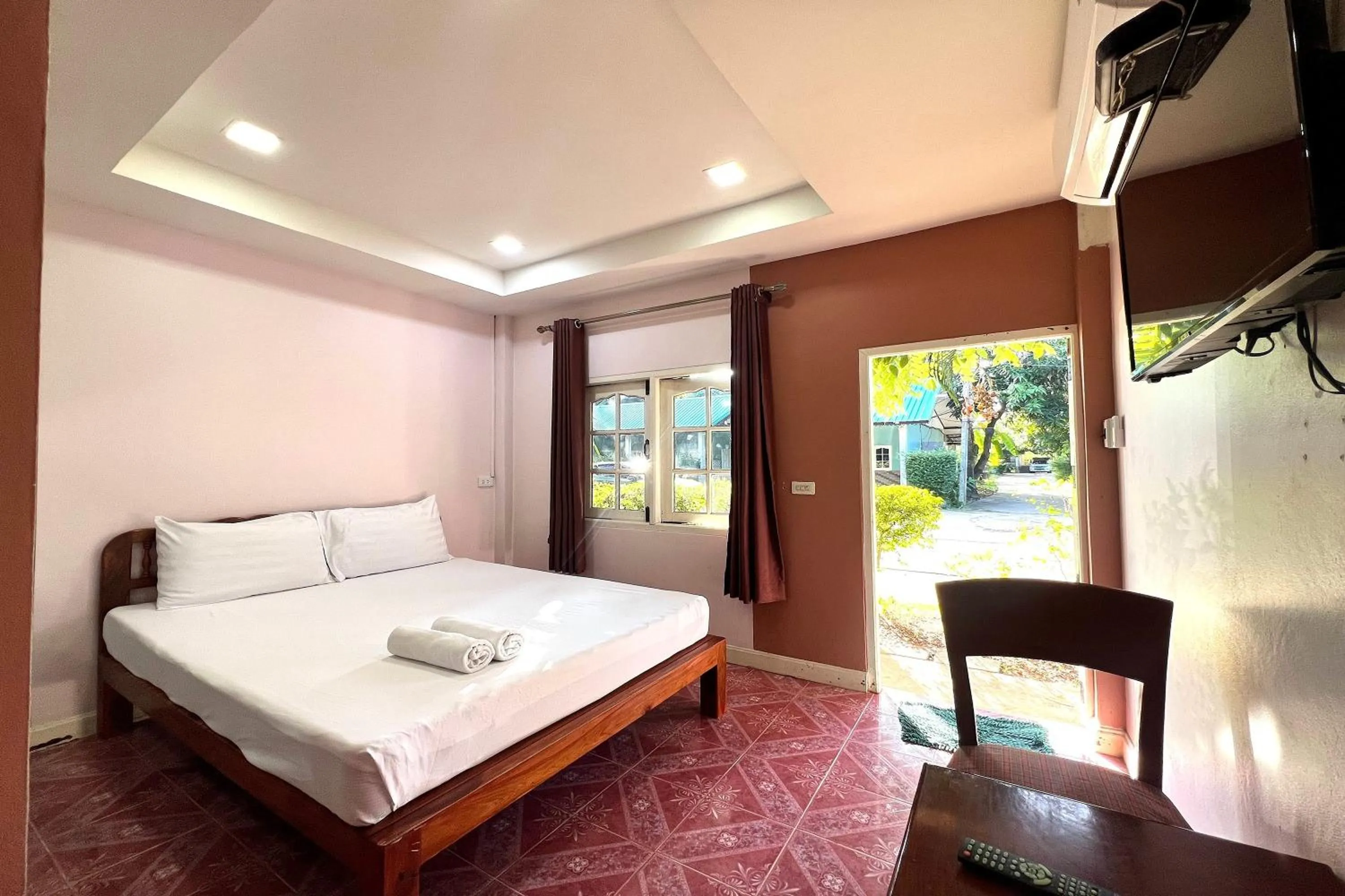 Standard Double Room in Saithong Resort