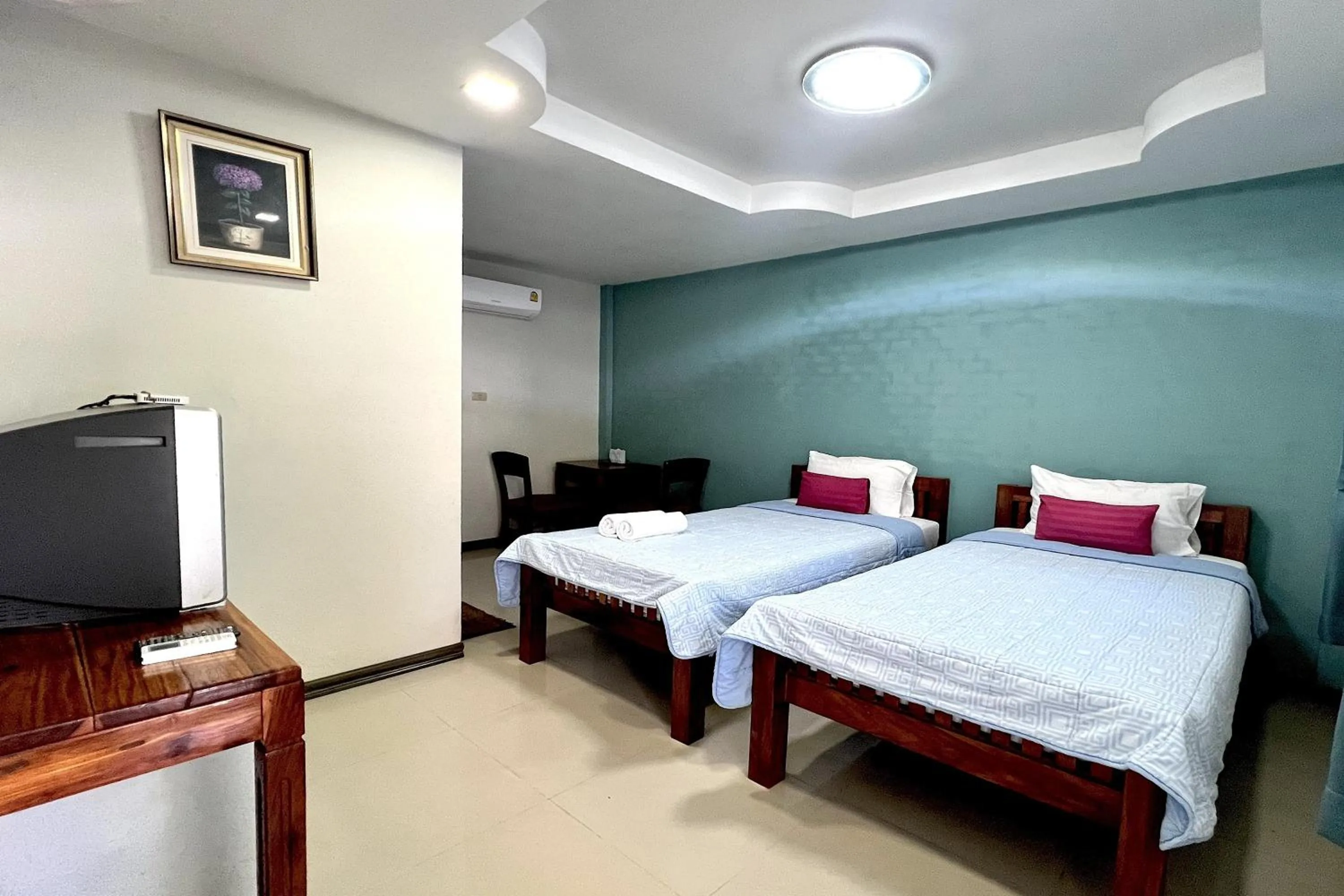 Standard Twin Room in Saithong Resort