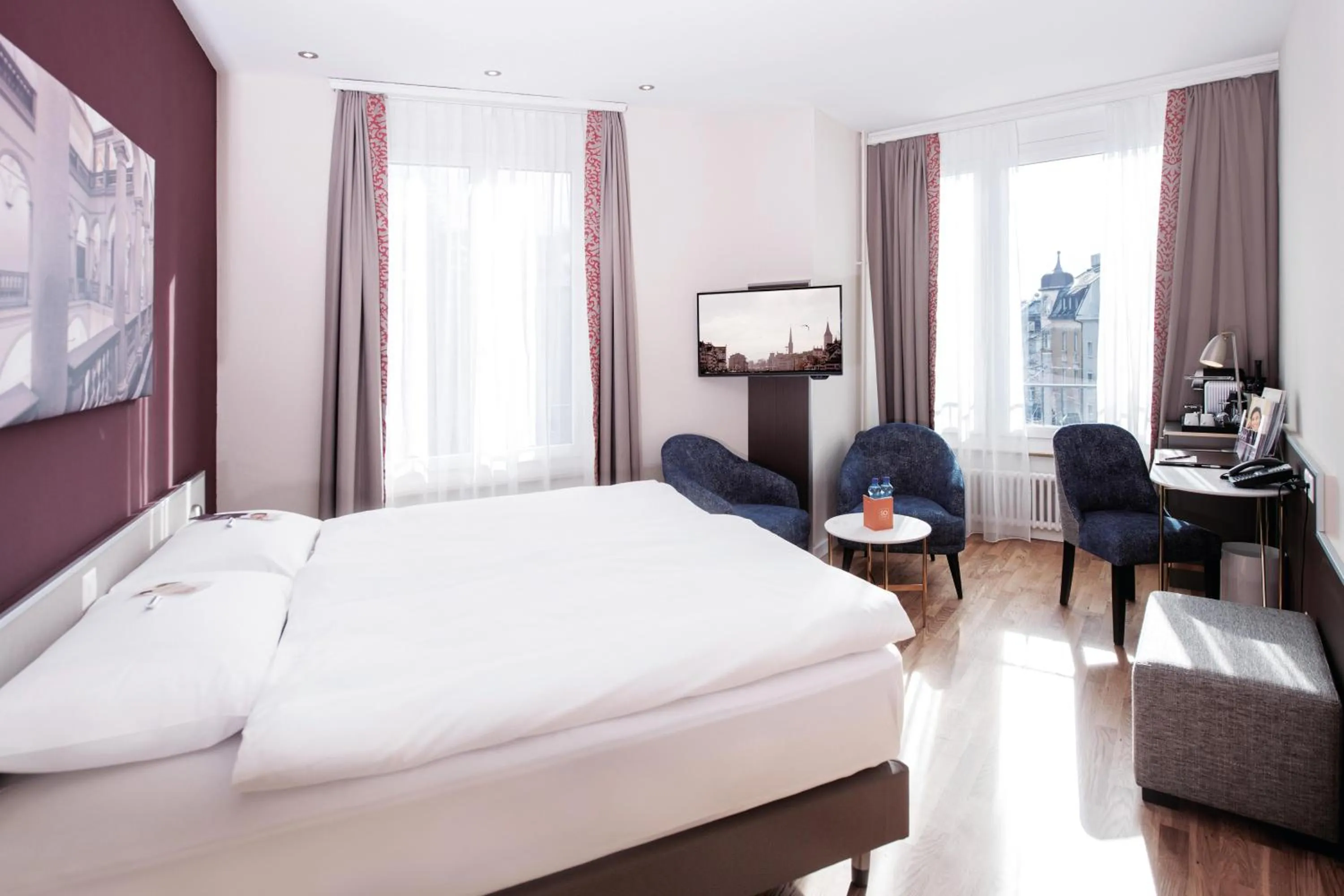 Standard Twin or King Room in Sorell Hotel Rex Zürich