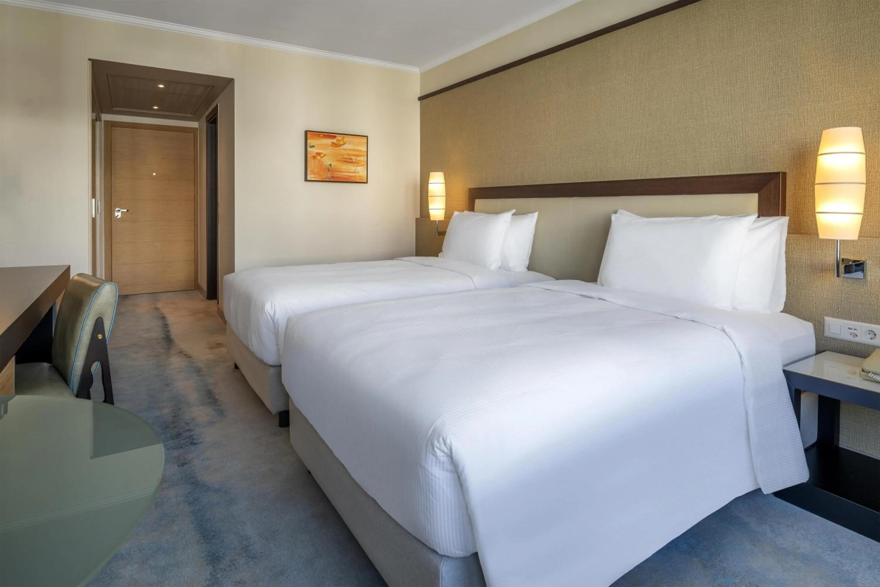 Twin Room in Hilton Geneva Hotel and Conference Centre