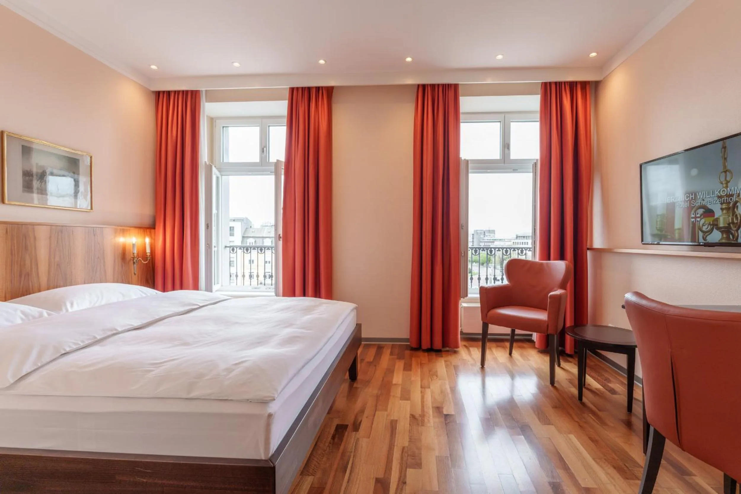 Business Double or Twin Room in Hotel Schweizerhof Basel