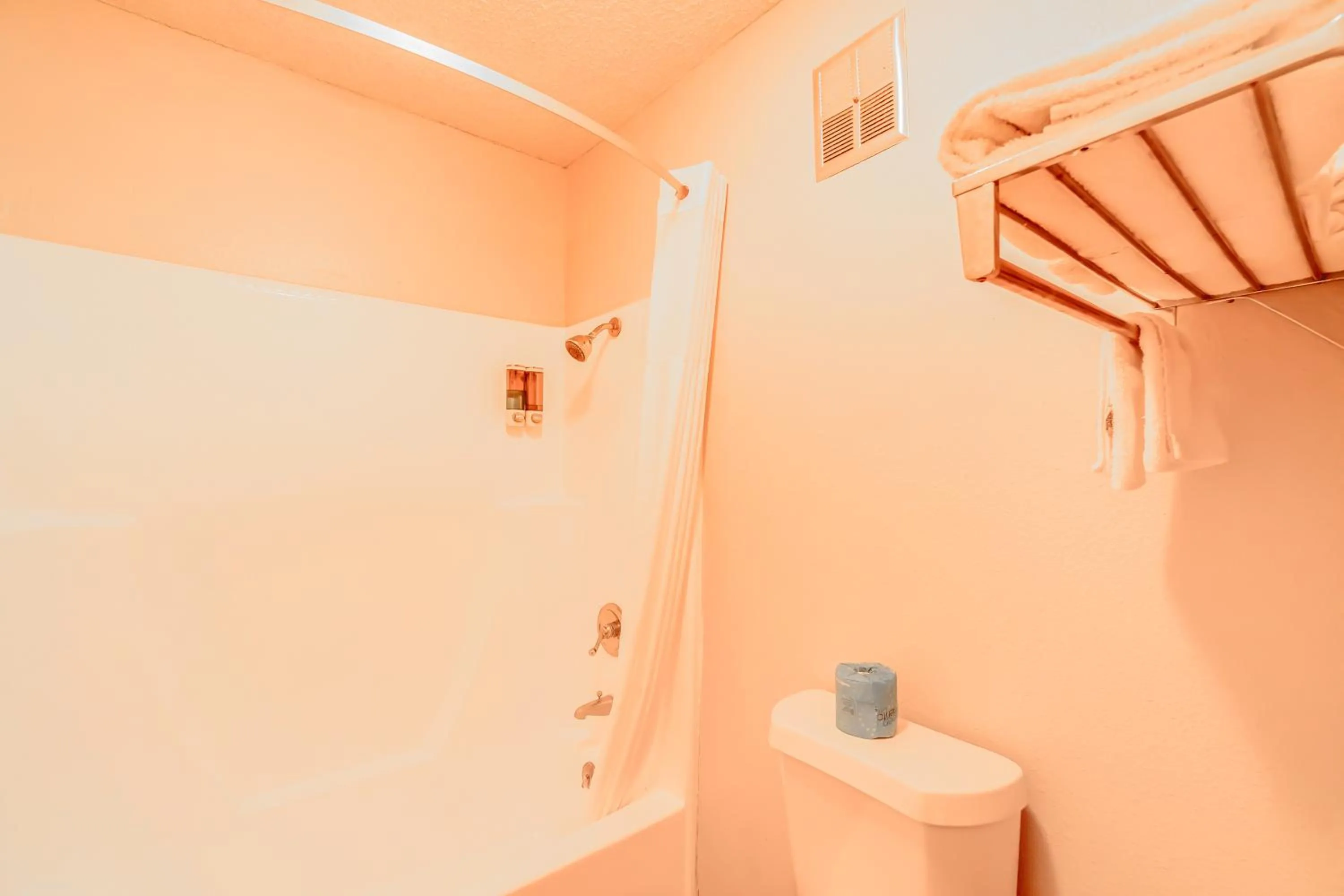 3 Queen Beds with Sofa Bed Non-Smoking in Lone Star Inn by OYO Vernon Texas Hwy 287