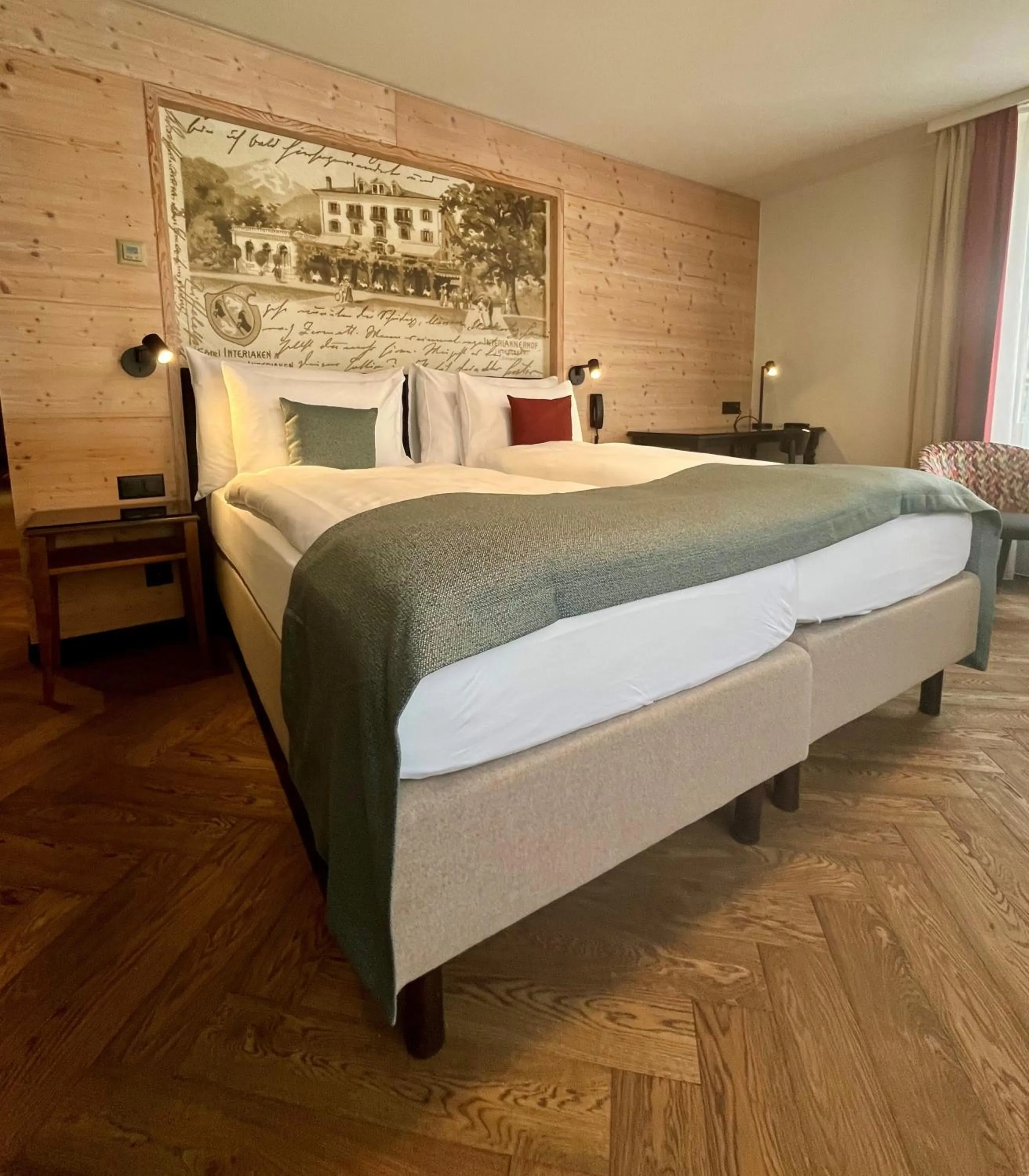 Large Room with Balcony in Hotel Interlaken