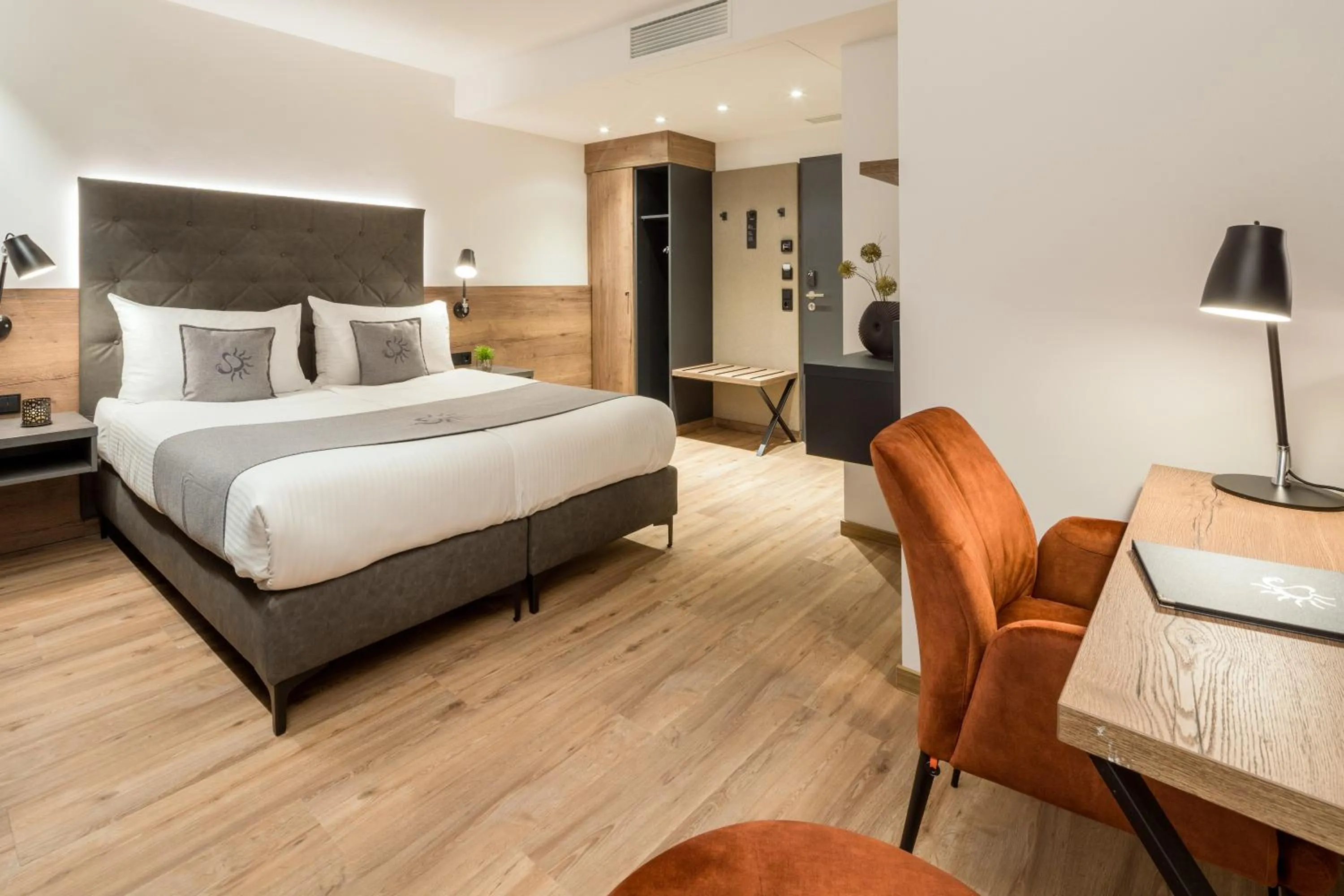 Photo of the whole room, Bed in Landhotel Sonne