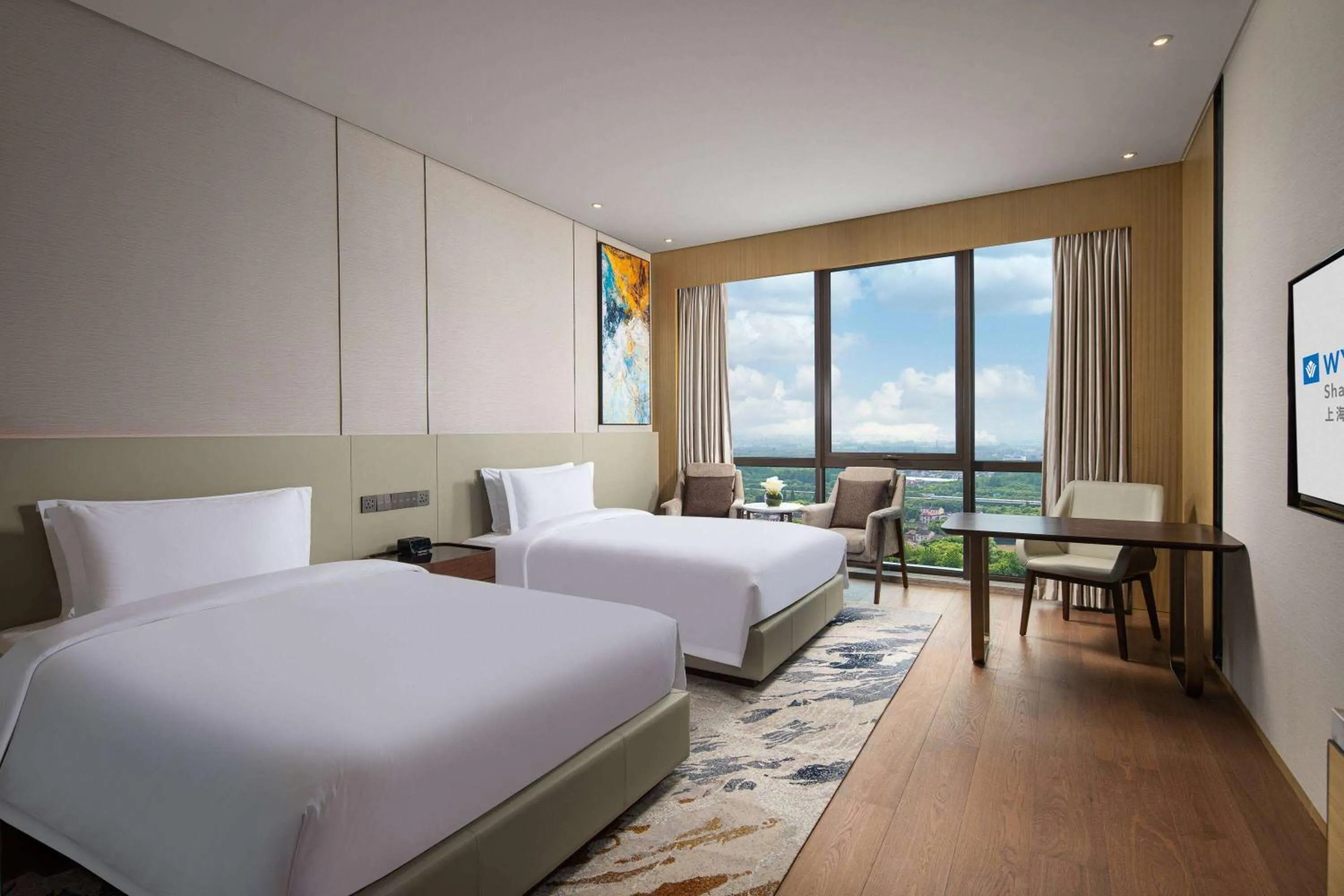 Superior Twin Room in Wyndham Shanghai Pudong