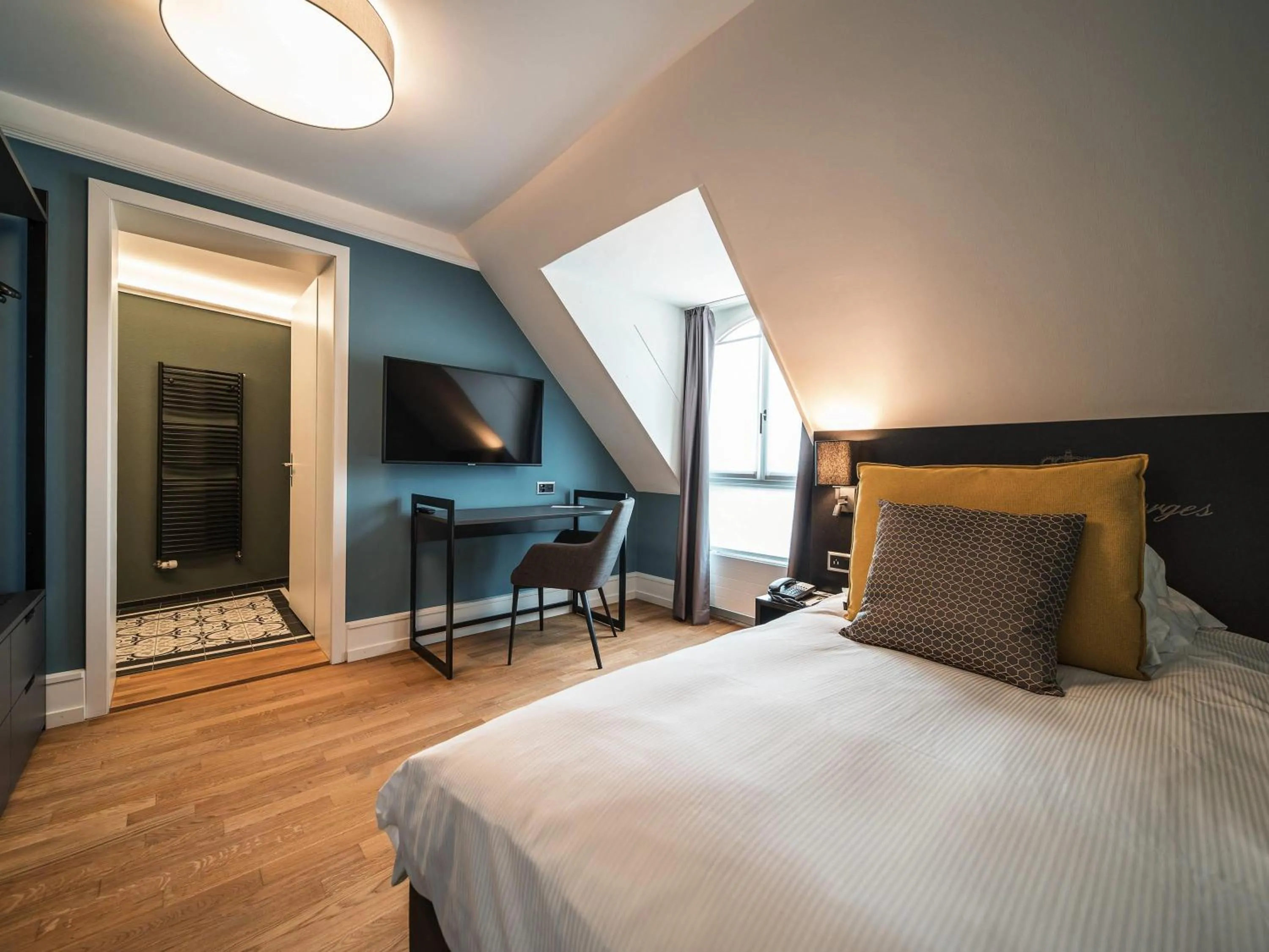 Classic Single Room in Royal St. Georges Hotel Interlaken - MGallery Collection