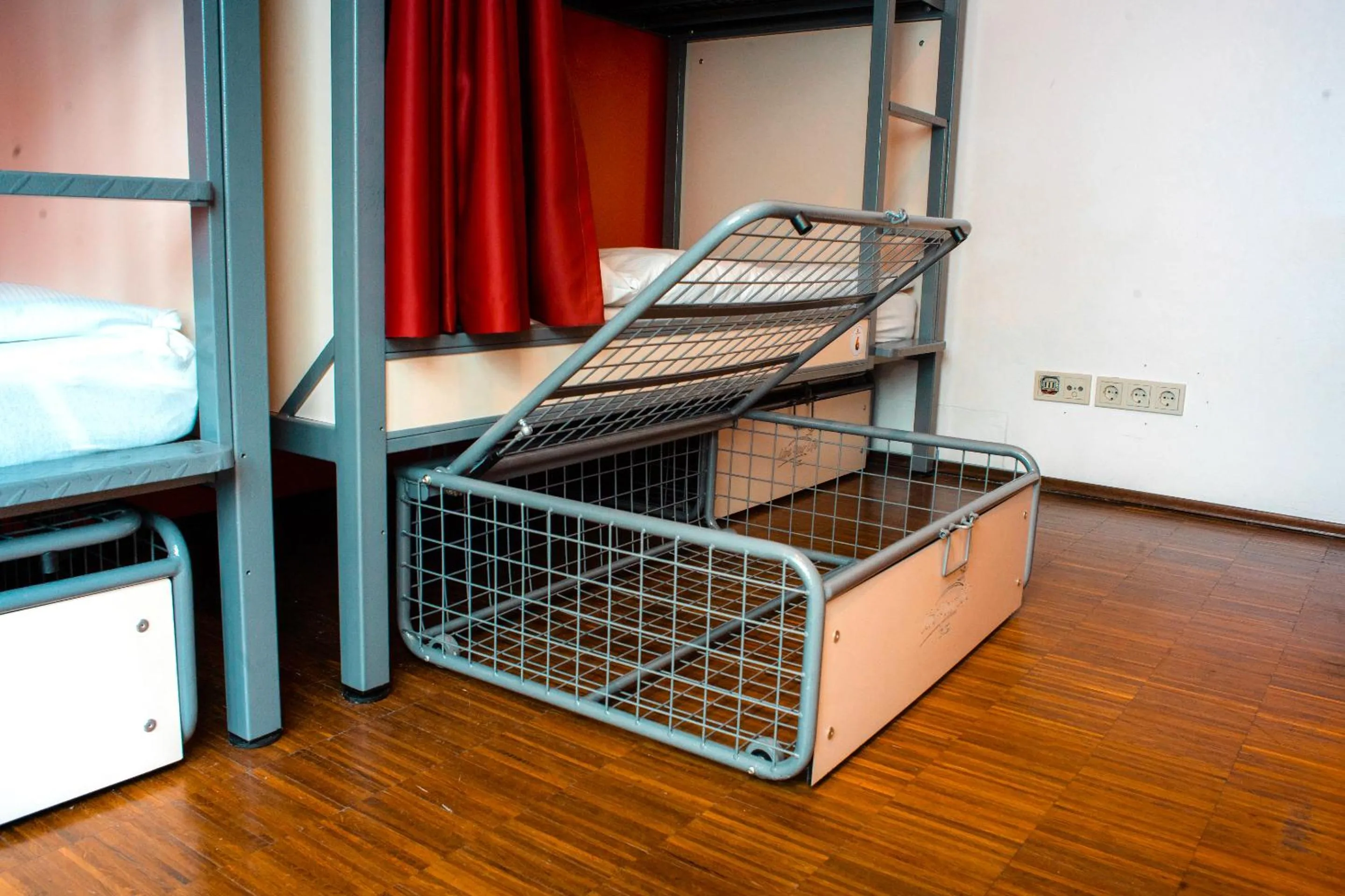  Private Room with External Private Bathroom (6 Adults) in St Christopher's Inn Berlin - Mitte