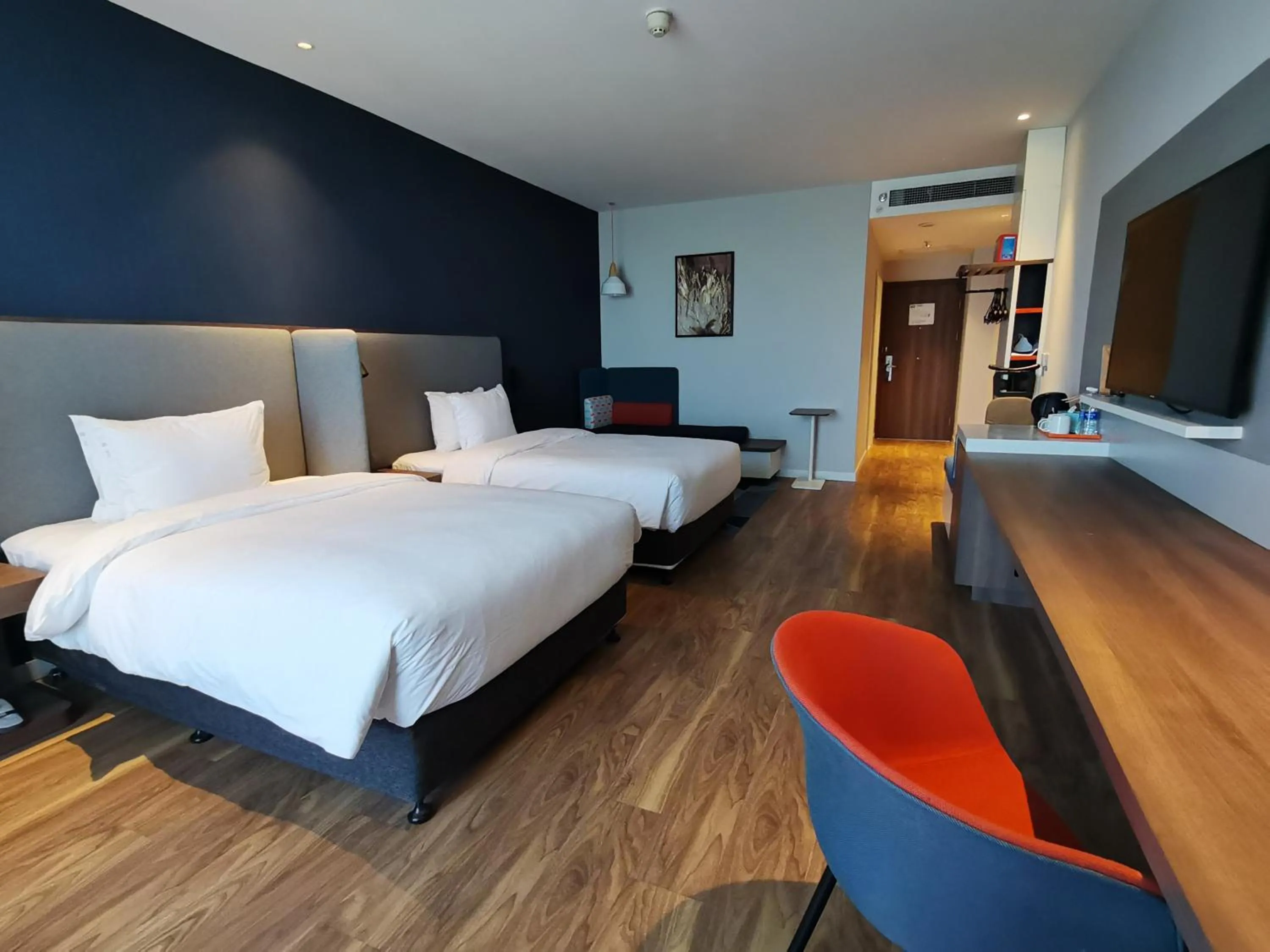 Standard Twin Room - Accessible in Holiday Inn Express Xi'an Intl Trade&Logistic Park by IHG