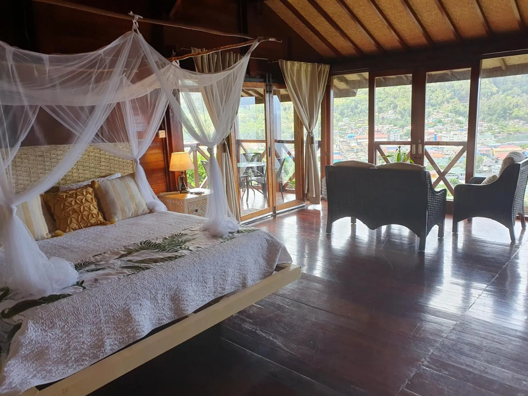 Deluxe Triple Room with Sea View in Green Fig Resort & Spa