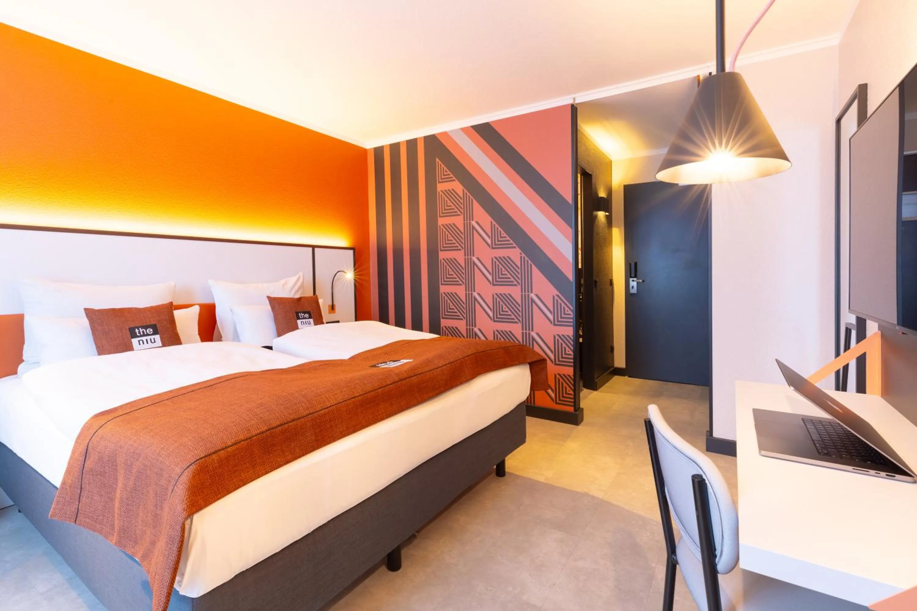 Premium Queen Room in Holiday Inn - the niu, Blade Solingen by IHG