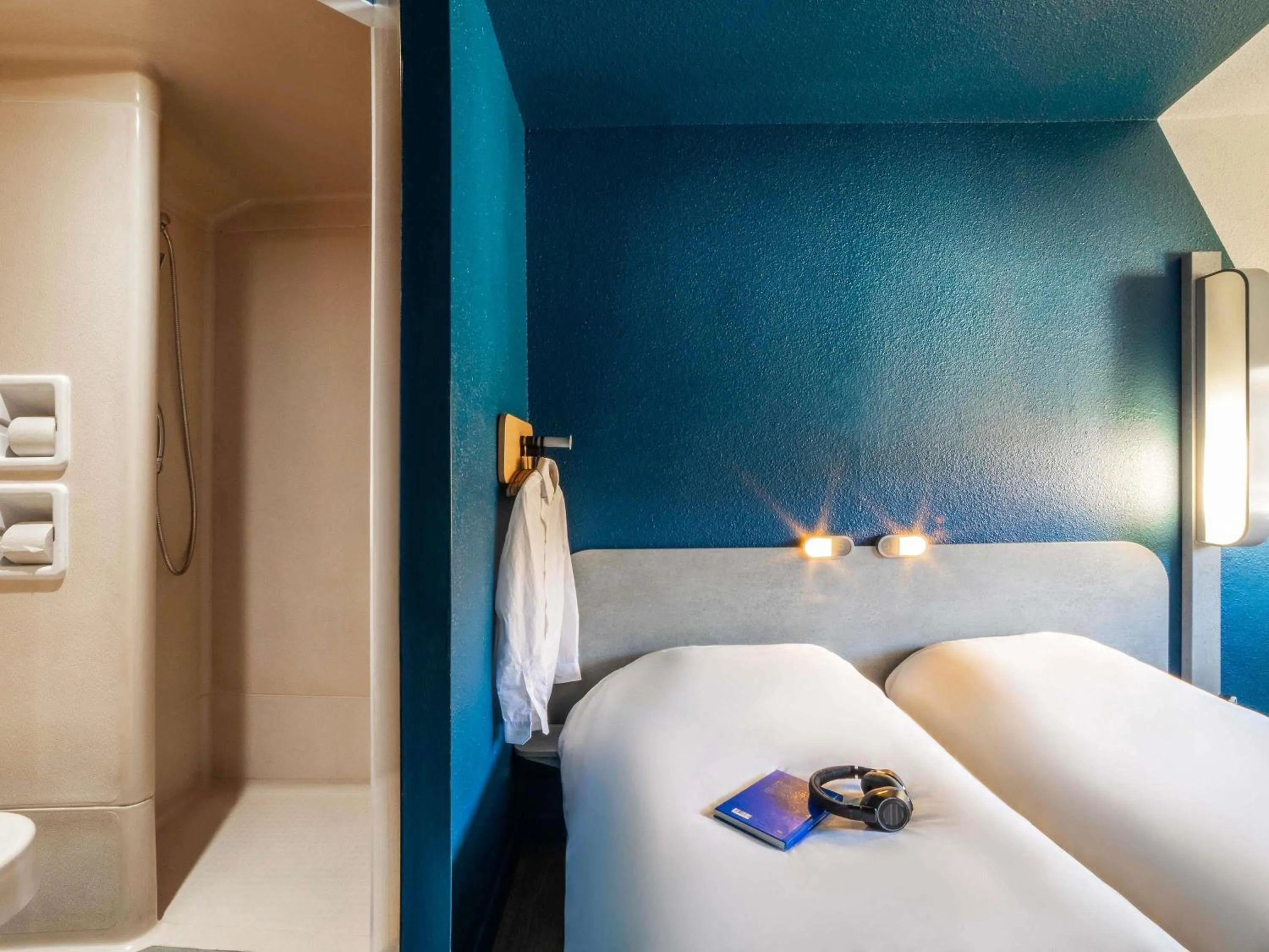 Twin Room in ibis budget Sucy en Brie