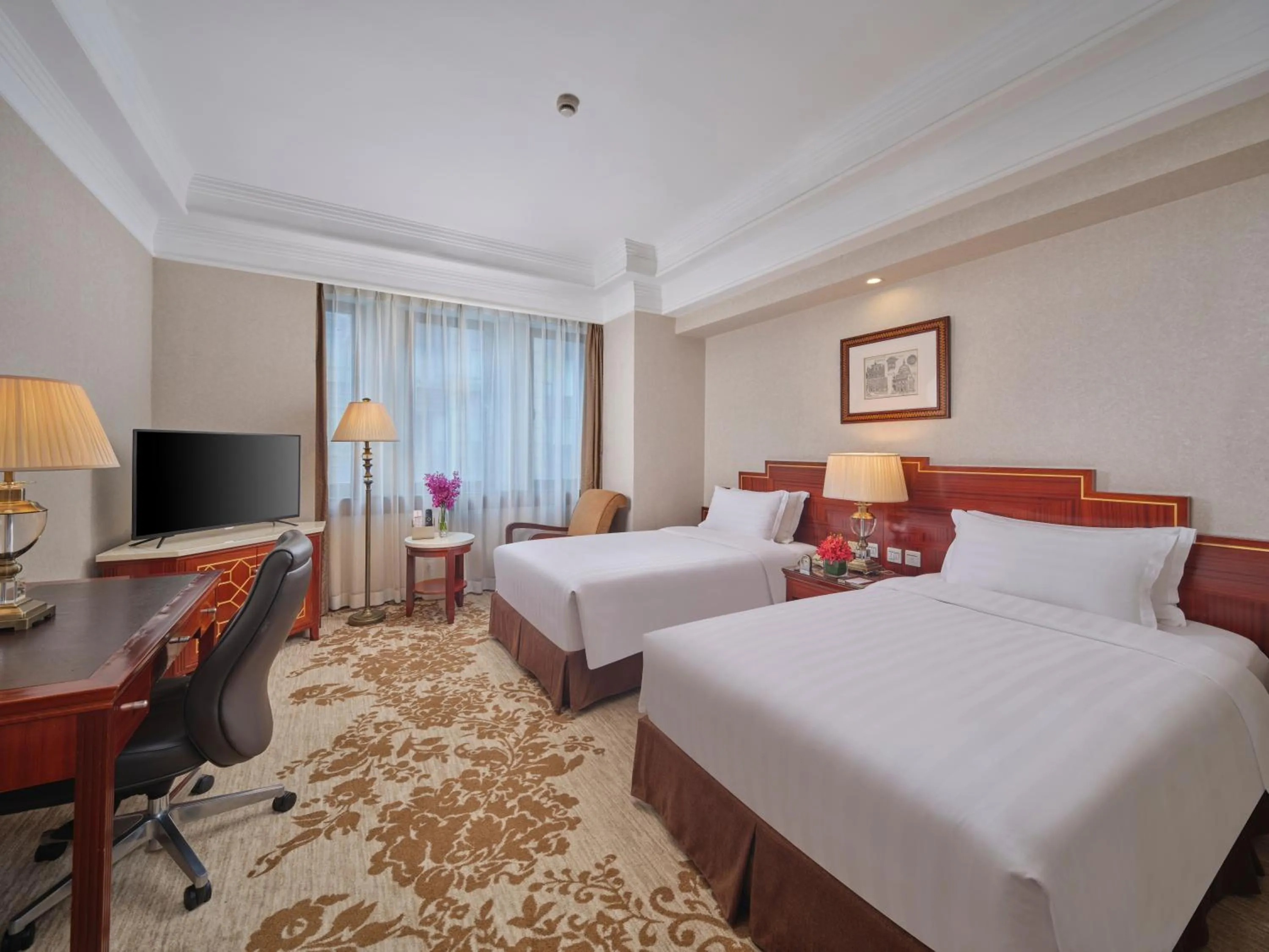 Superior Twin Room - Free soft drink in Shanghai Park Hotel